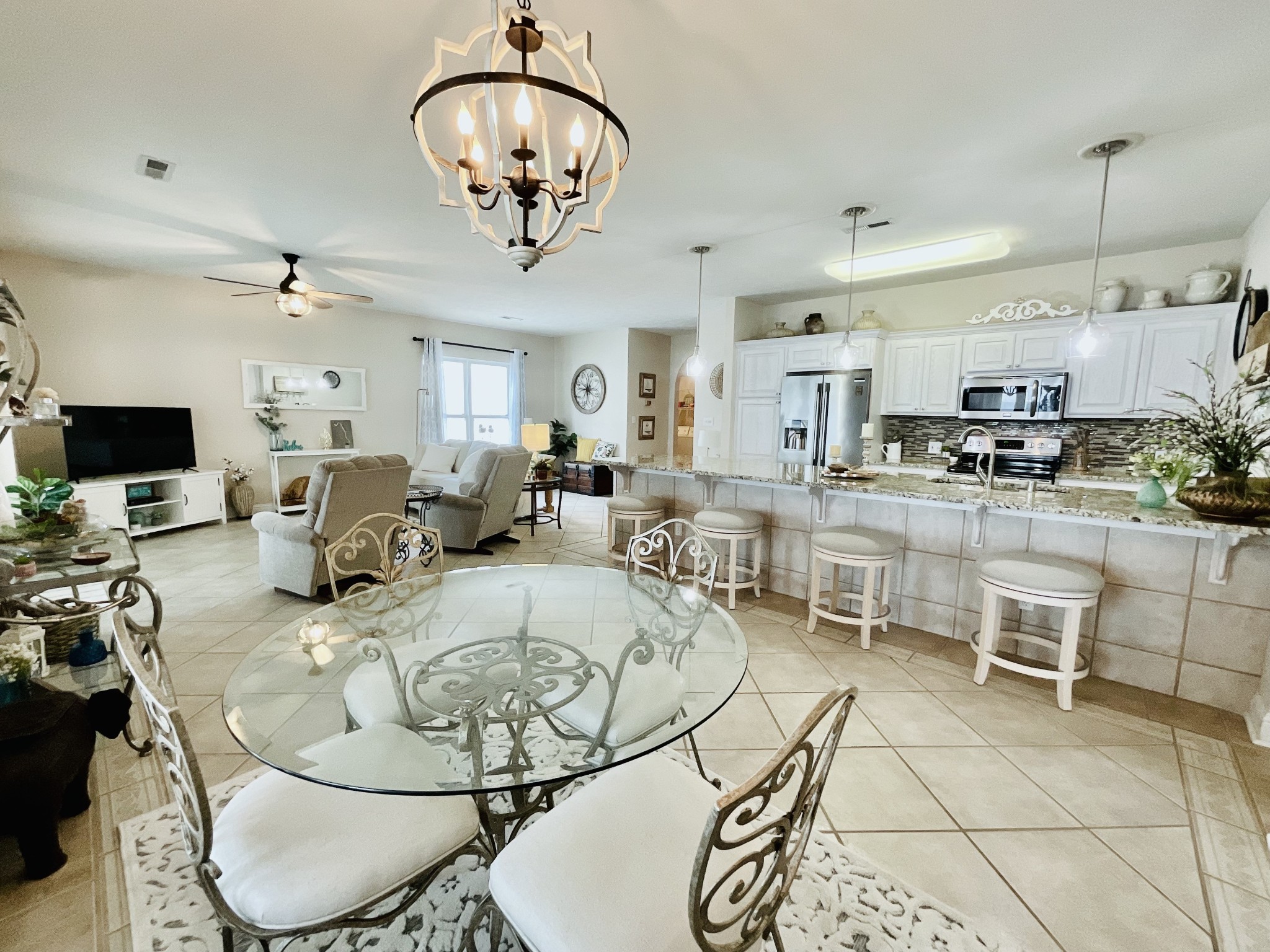 618 Moon Bay Dr Unit: 6