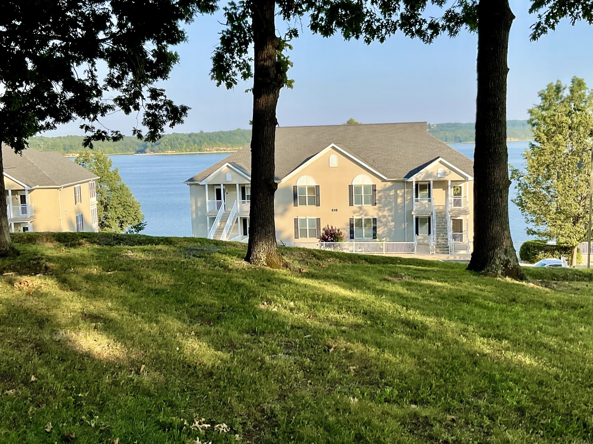 618 Moon Bay Dr Unit: 6