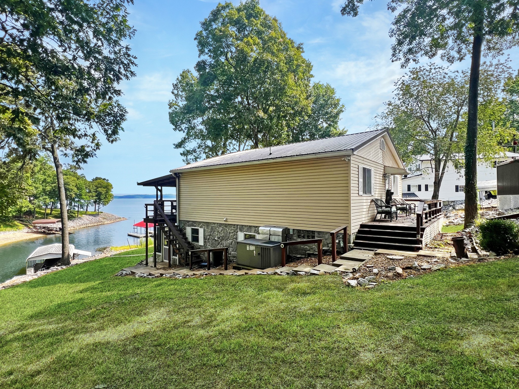 223 Castle Dr