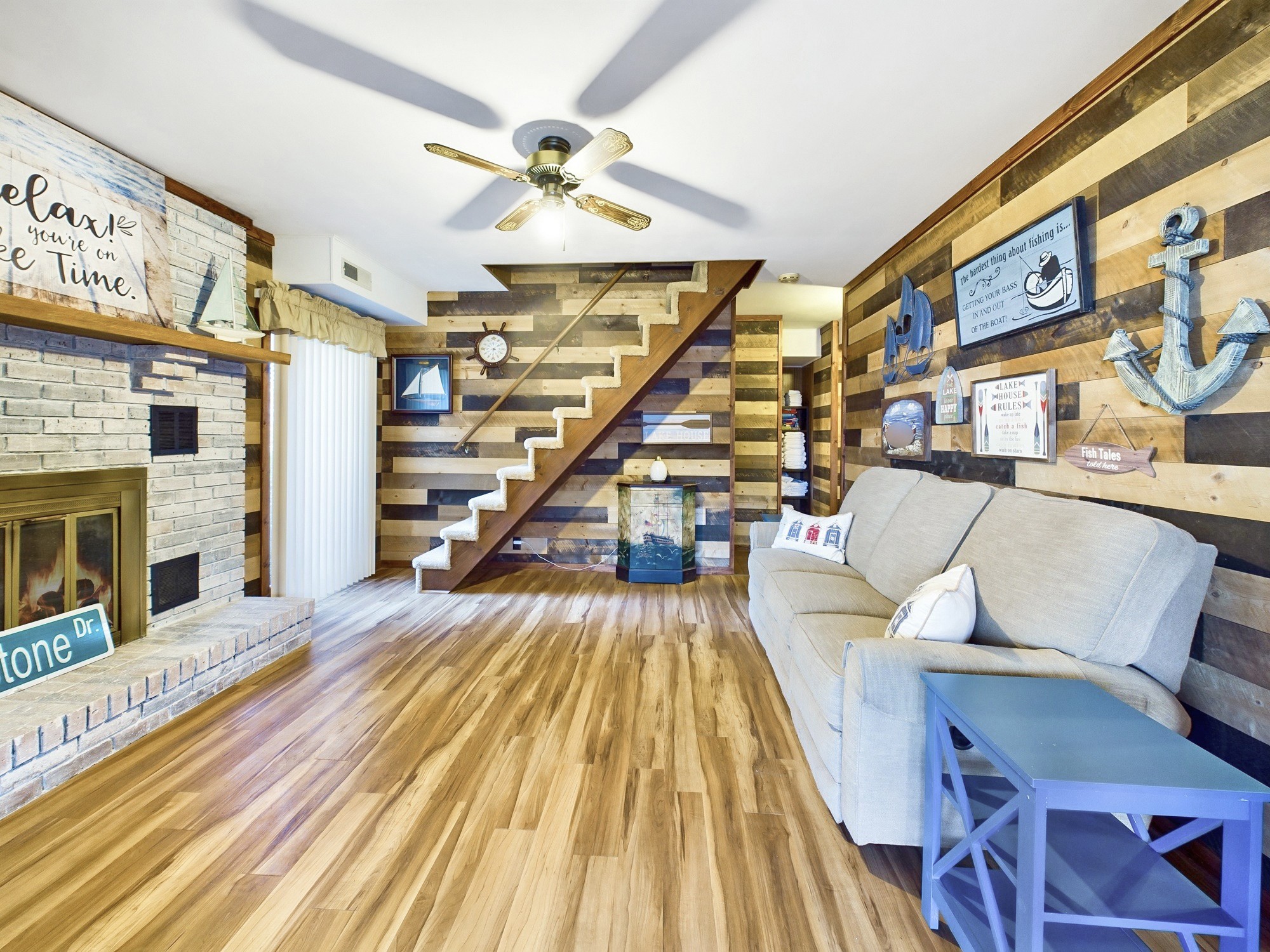 223 Castle Dr