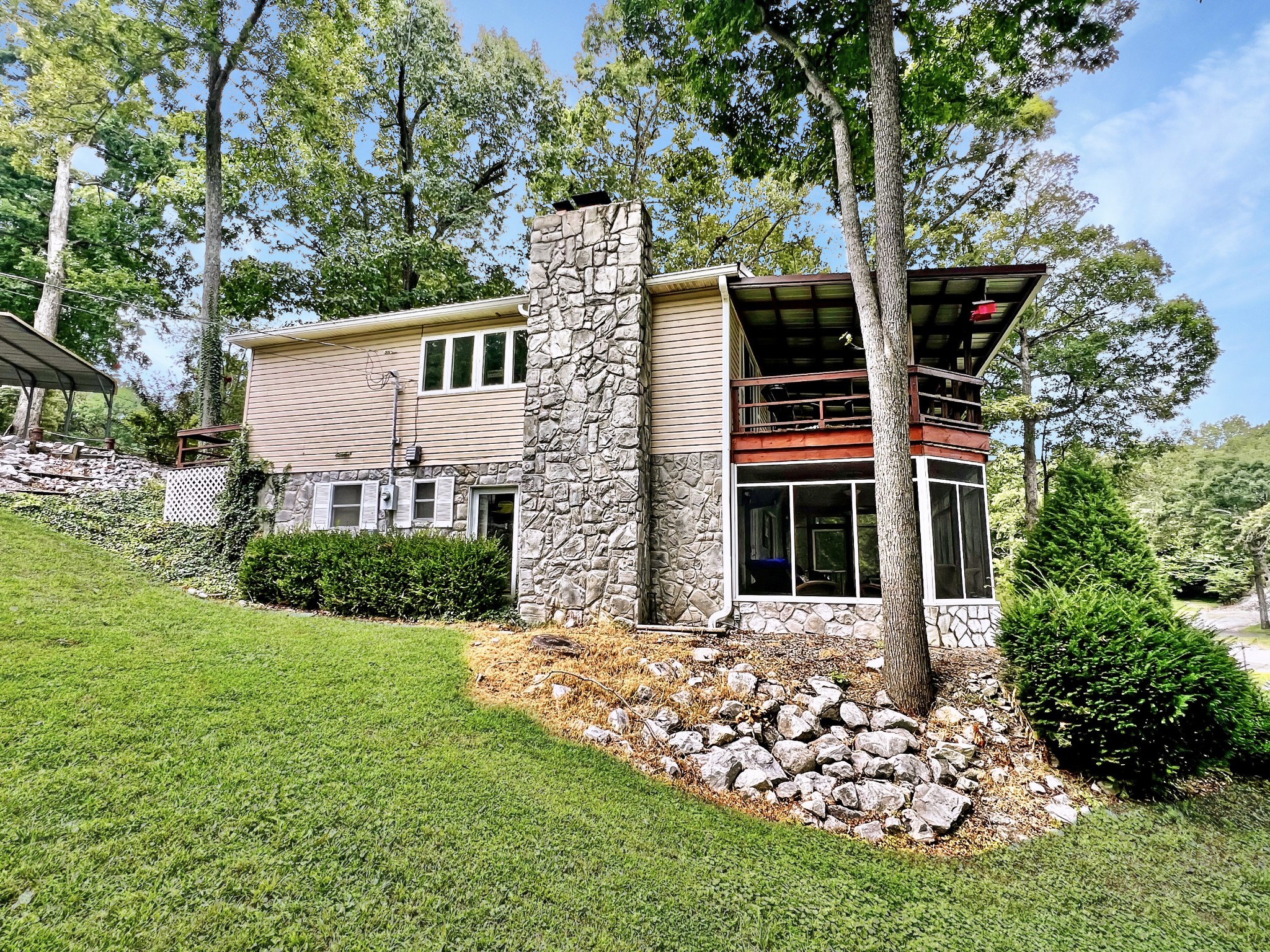 223 Castle Dr