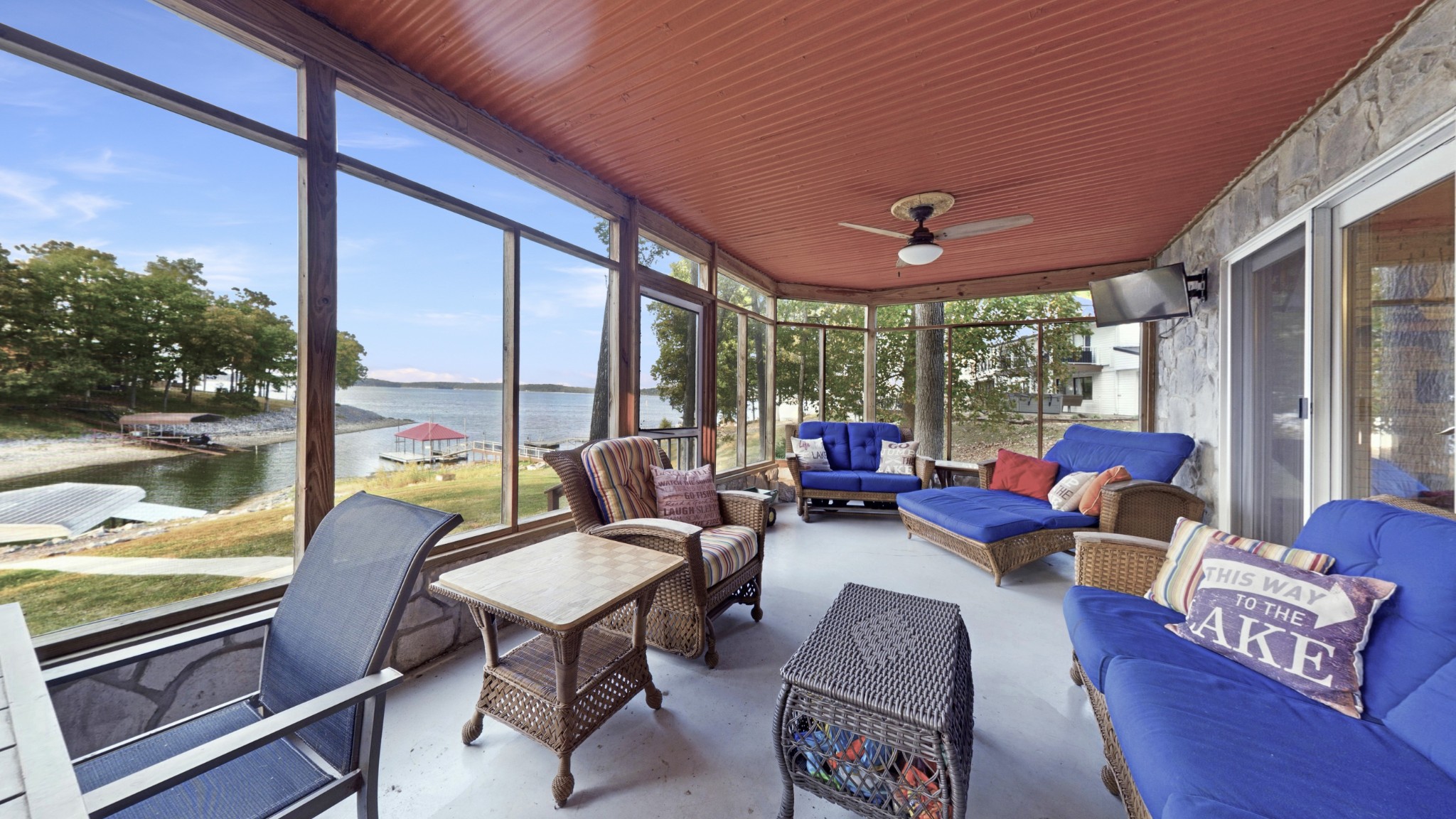 223 Castle Dr