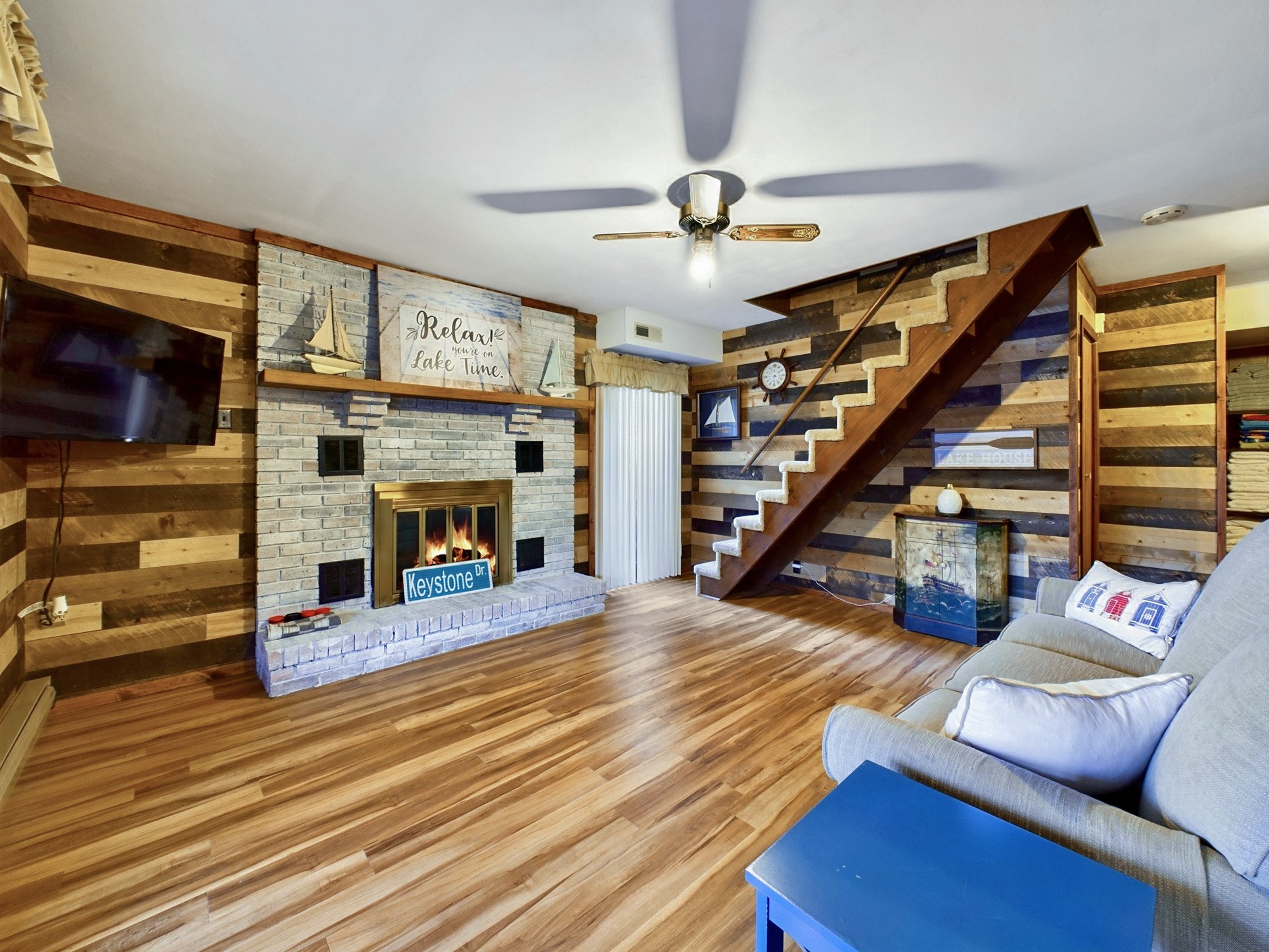 223 Castle Dr