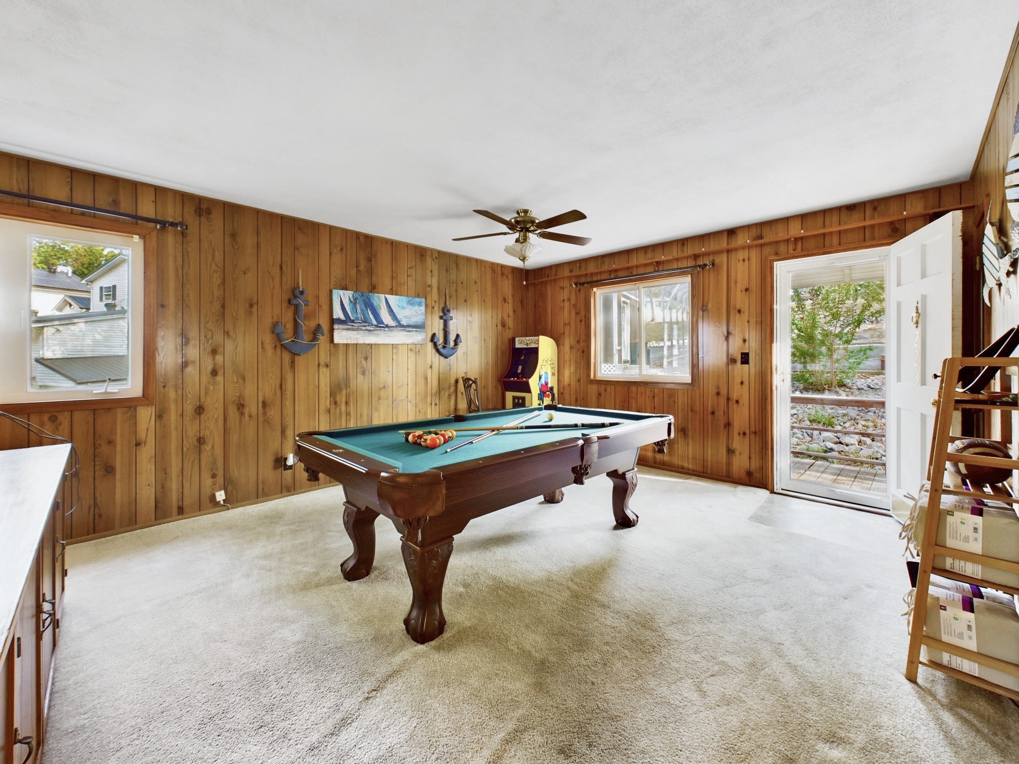 223 Castle Dr