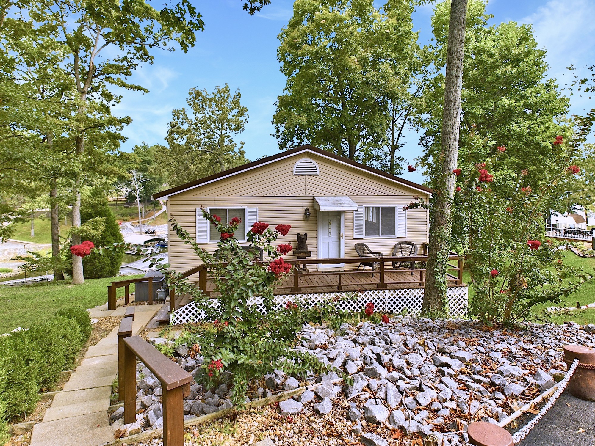 223 Castle Dr
