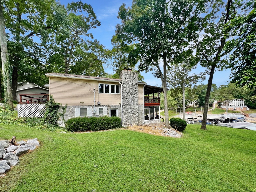 223 Castle Dr