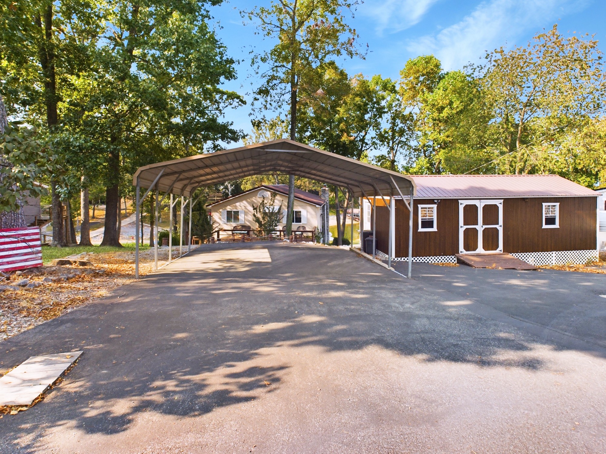 223 Castle Dr