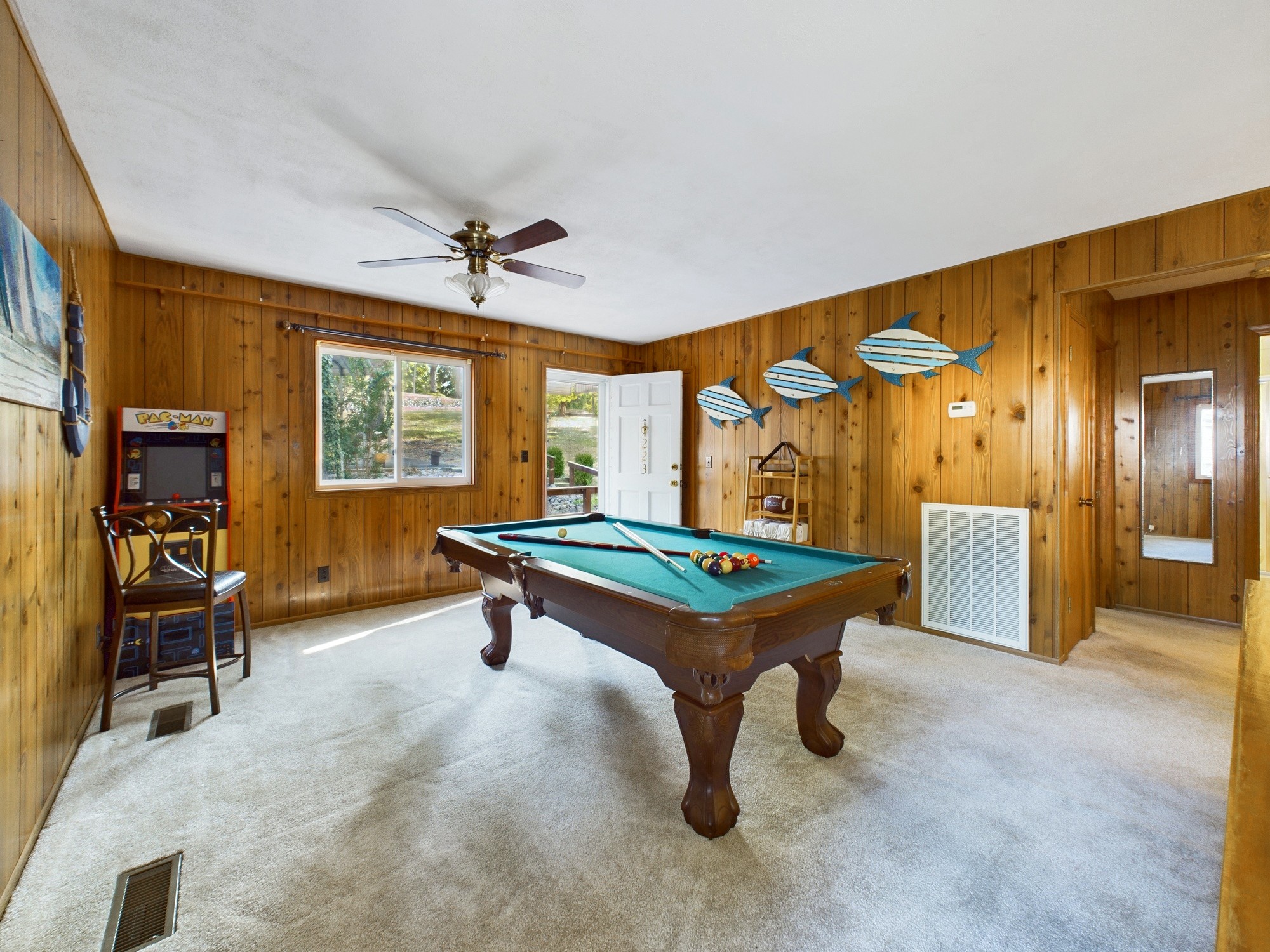 223 Castle Dr