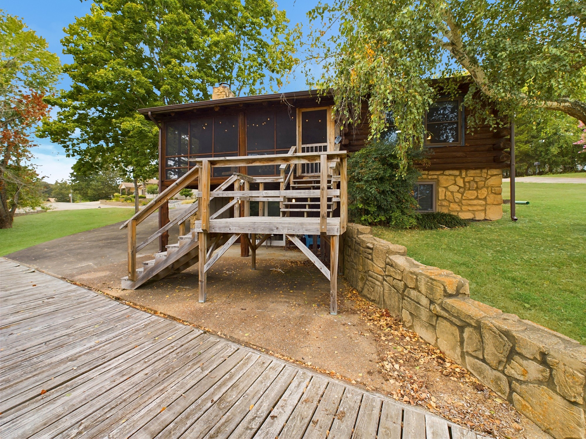 546 Blue Springs Blvd