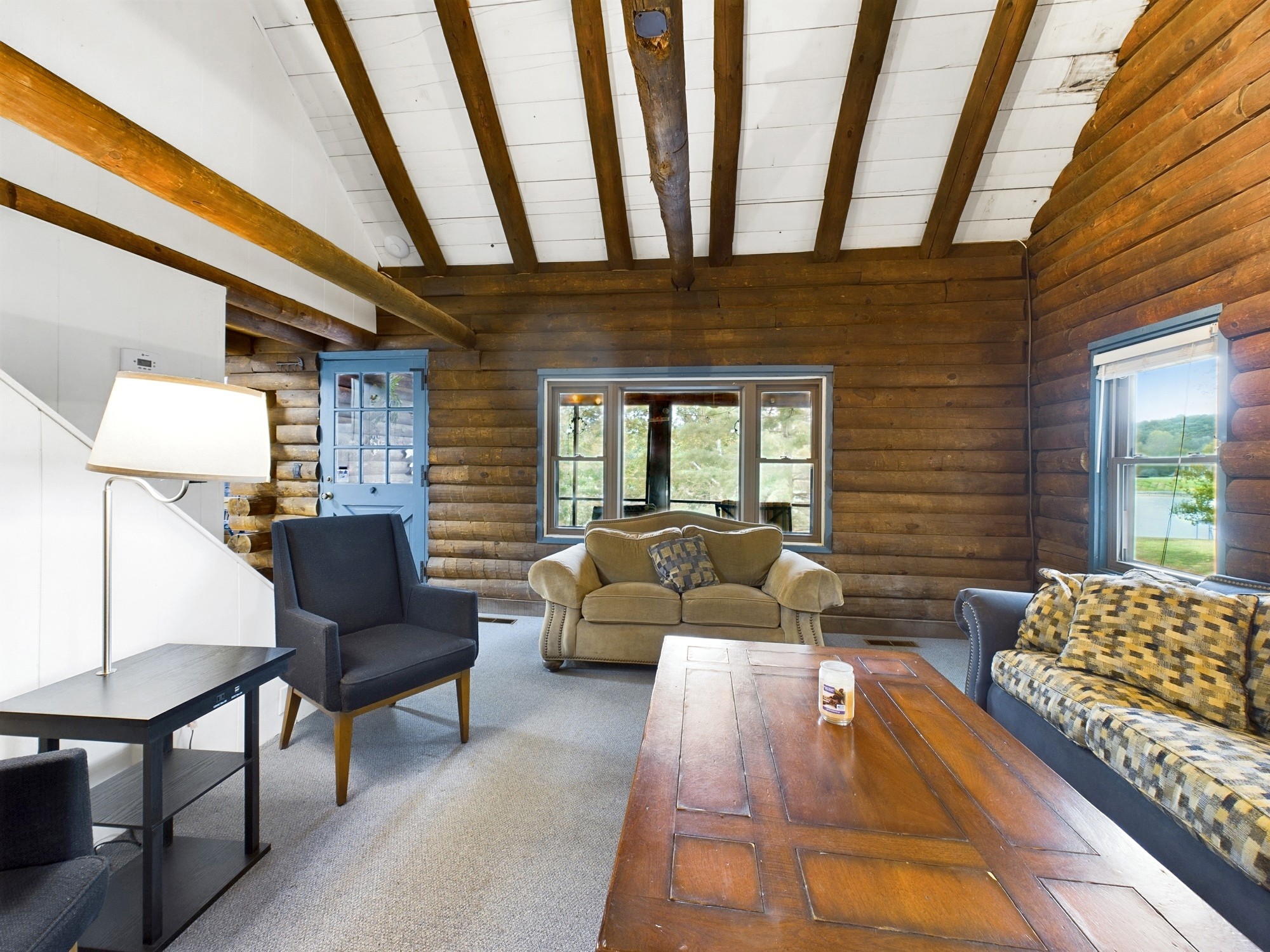 546 Blue Springs Blvd