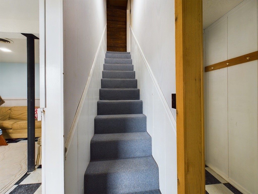 546 Blue Springs Blvd