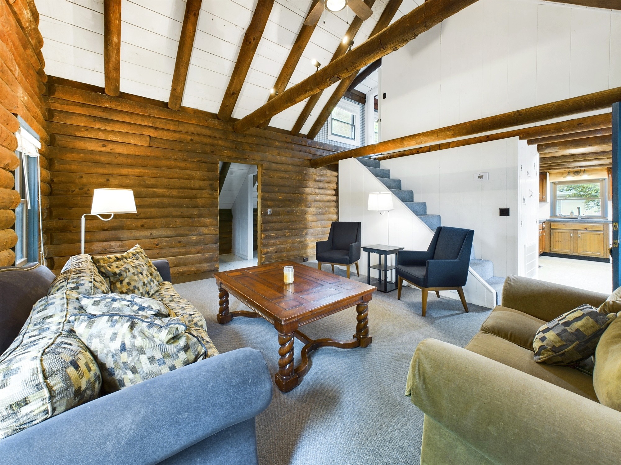 546 Blue Springs Blvd