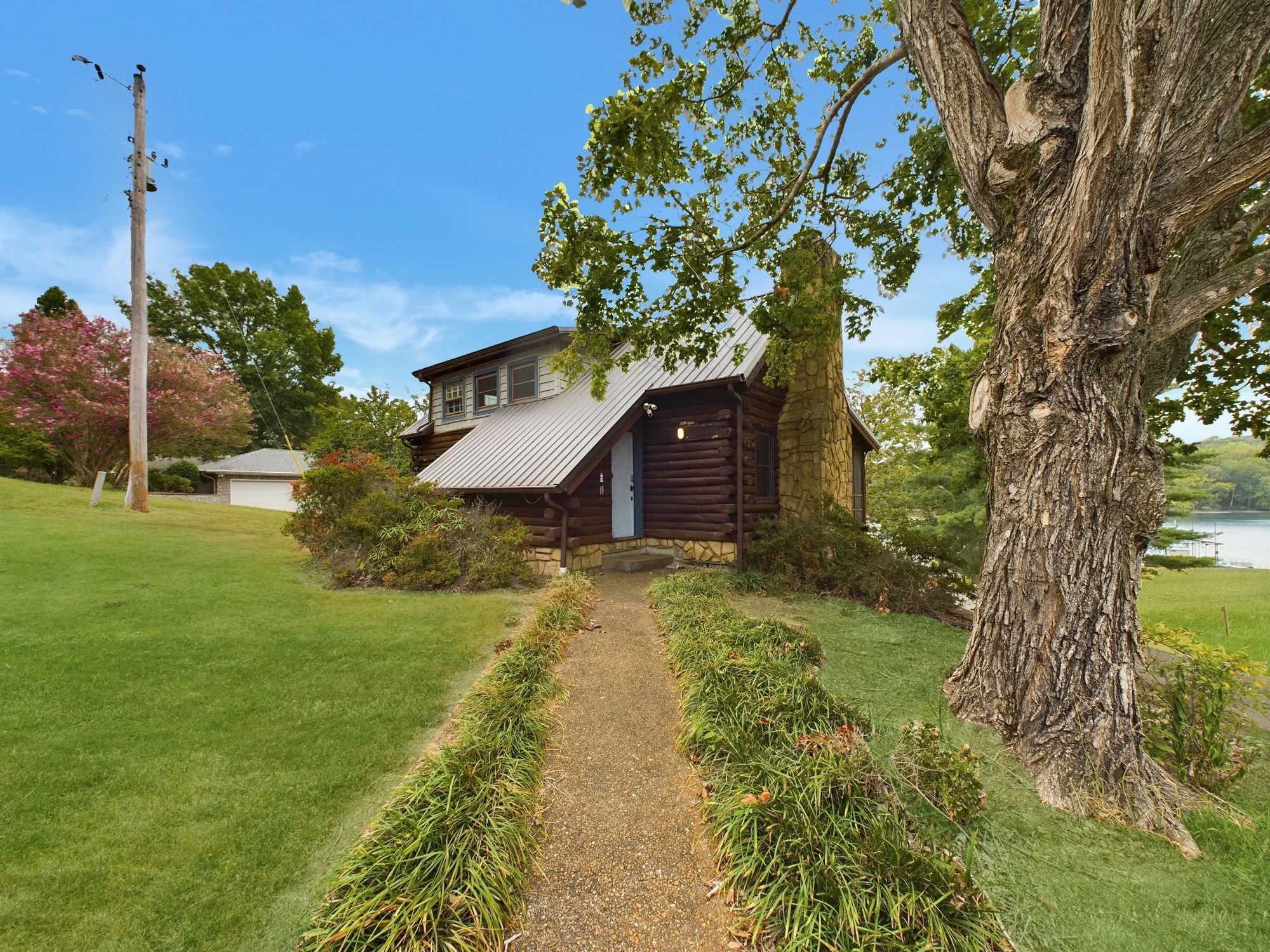 546 Blue Springs Blvd