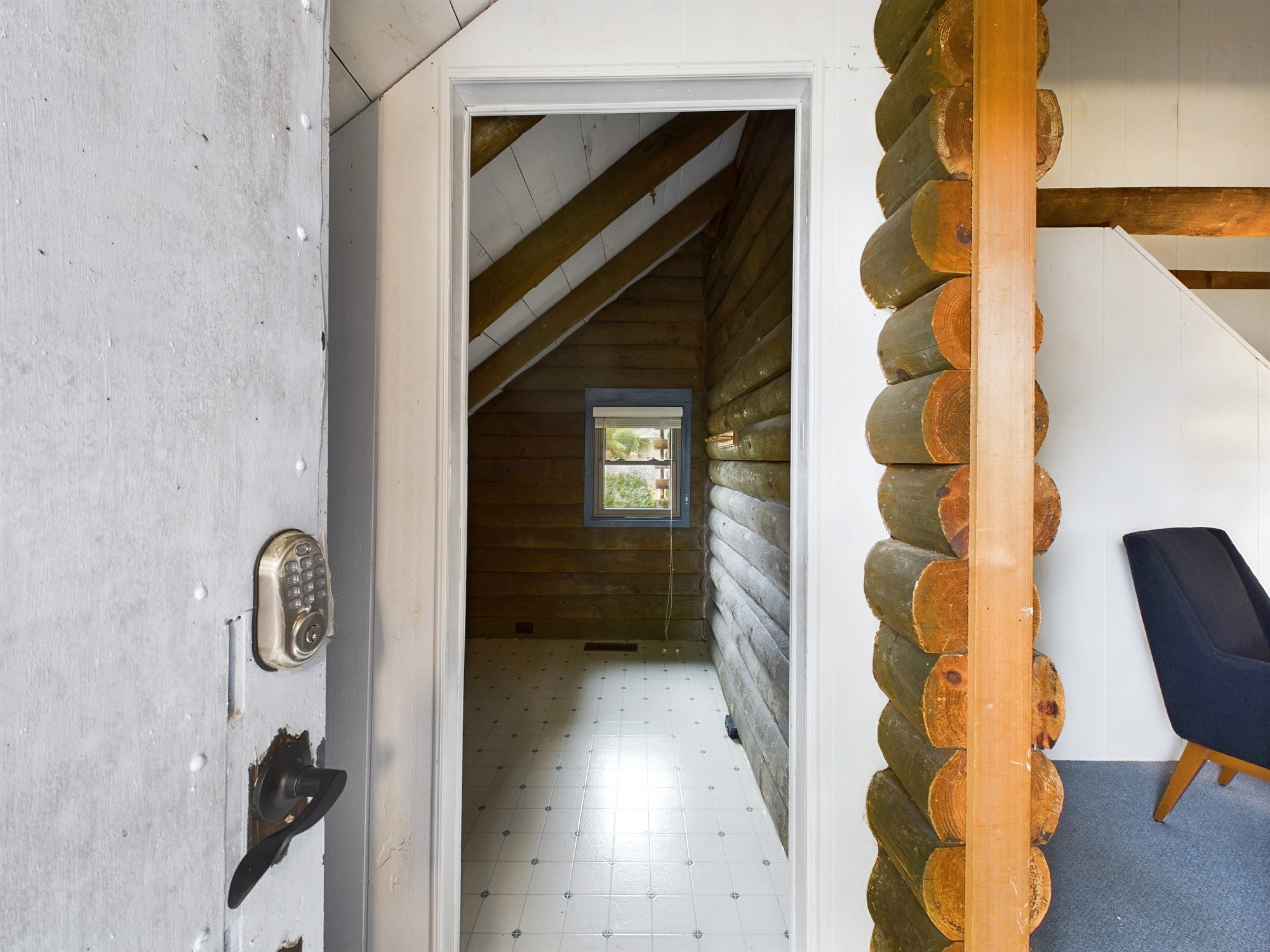 546 Blue Springs Blvd