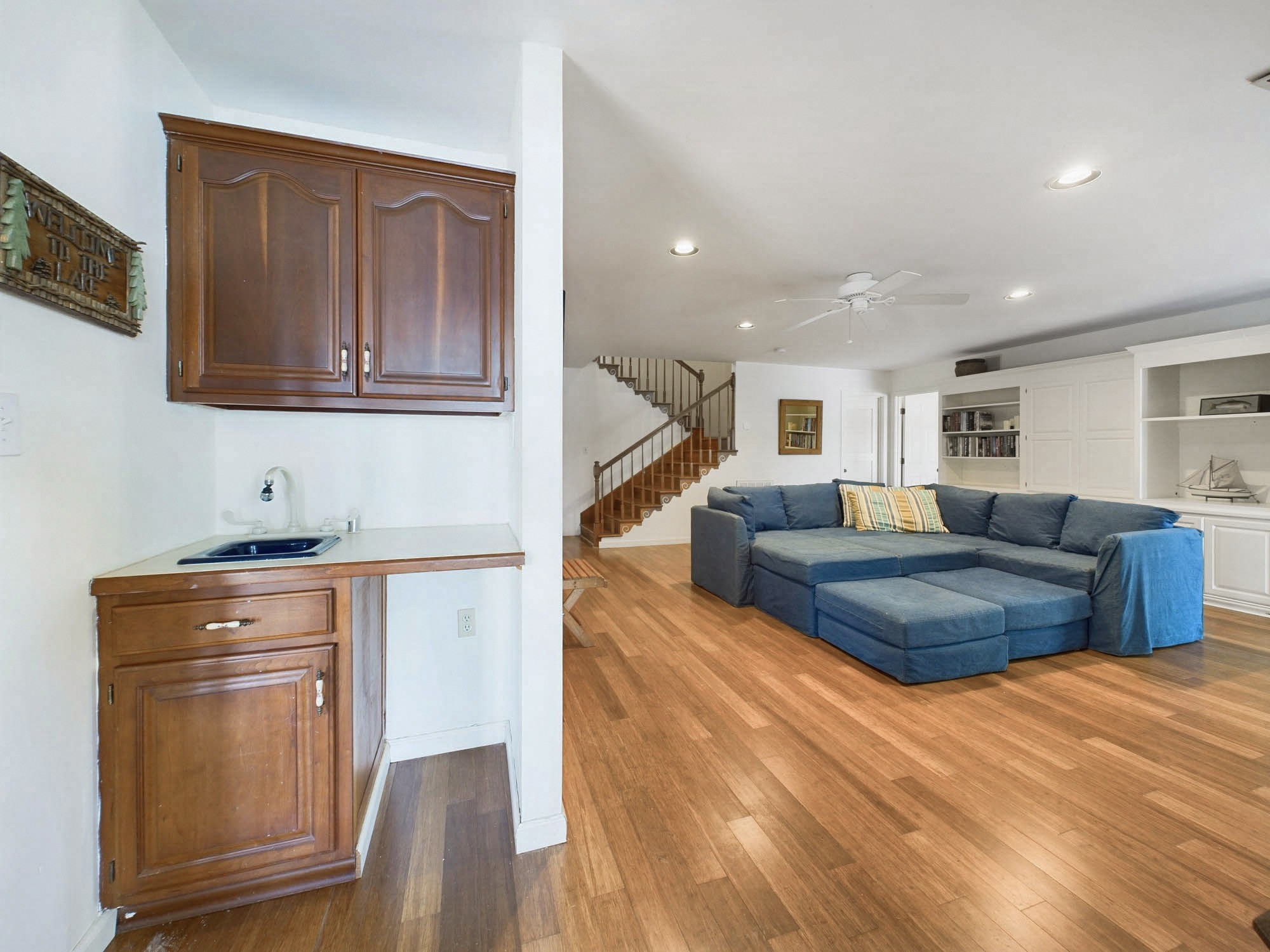 390 Parkview Rd