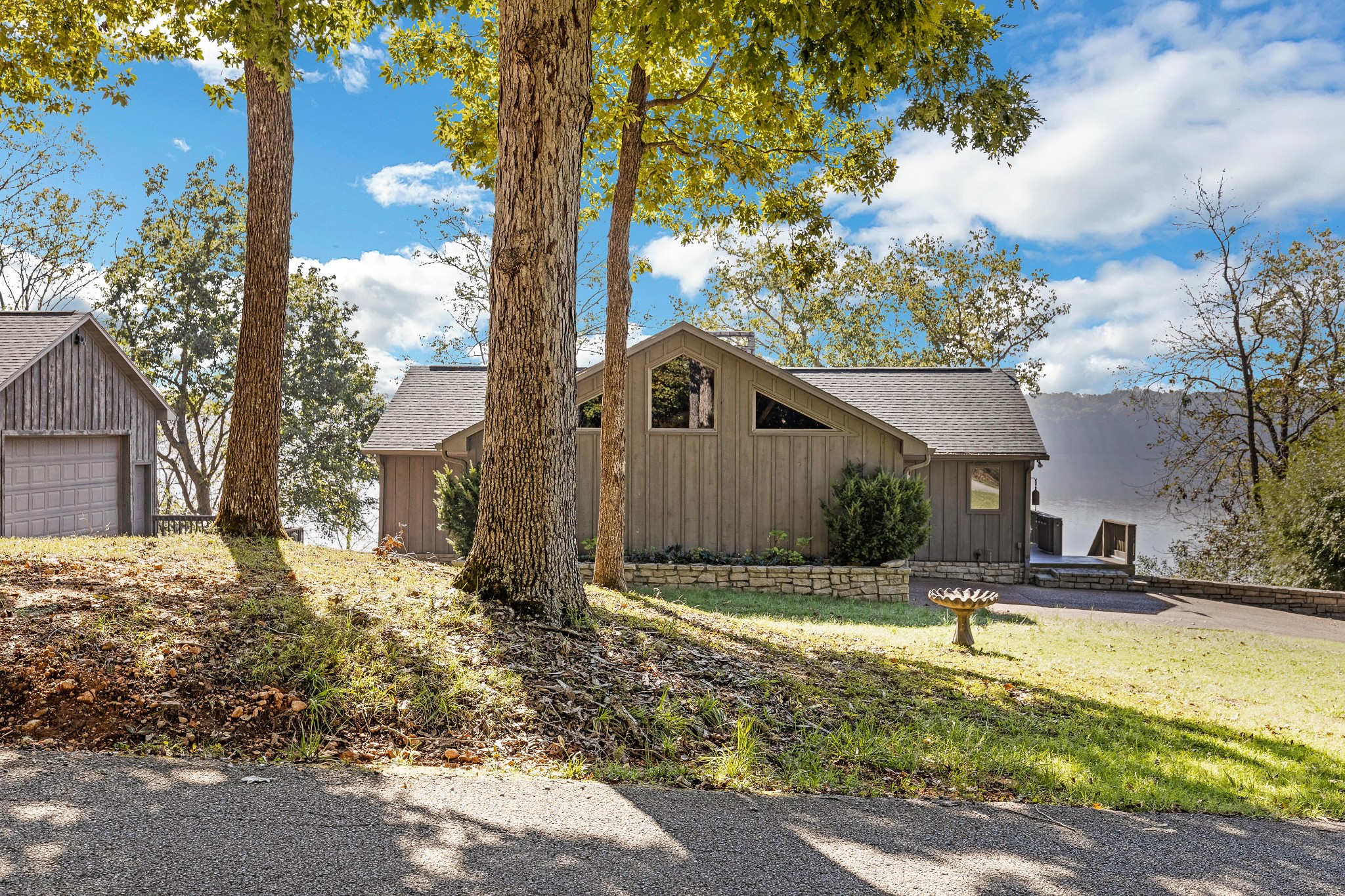 390 Parkview Rd