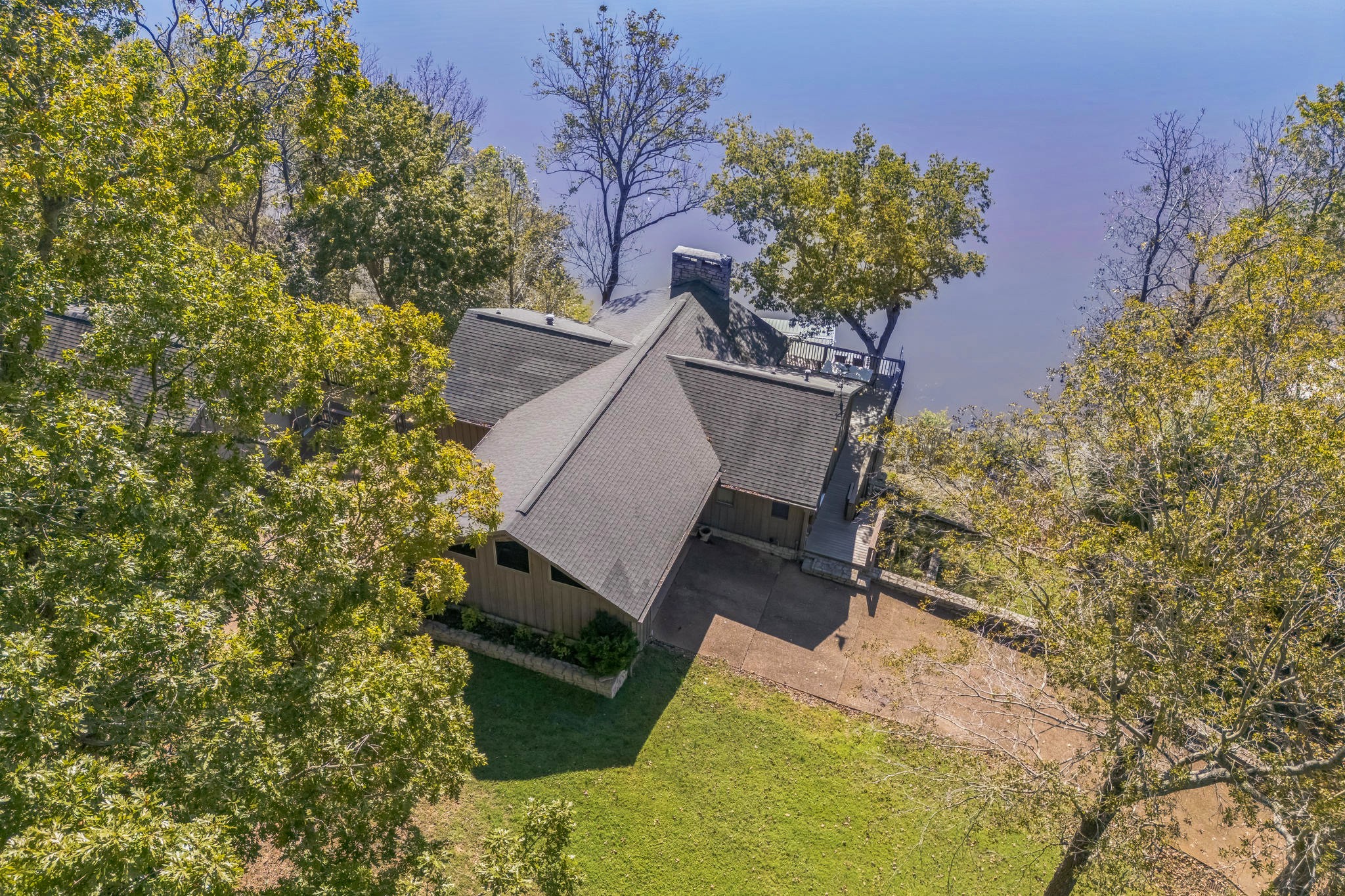 390 Parkview Rd