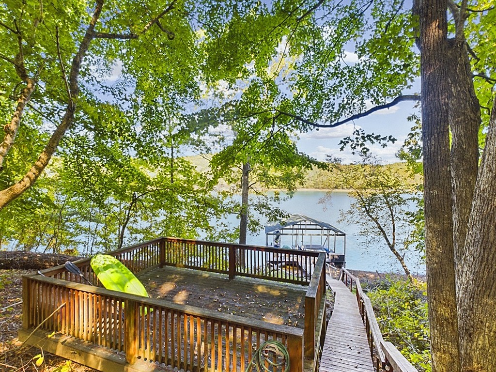 244 Arlington Ct