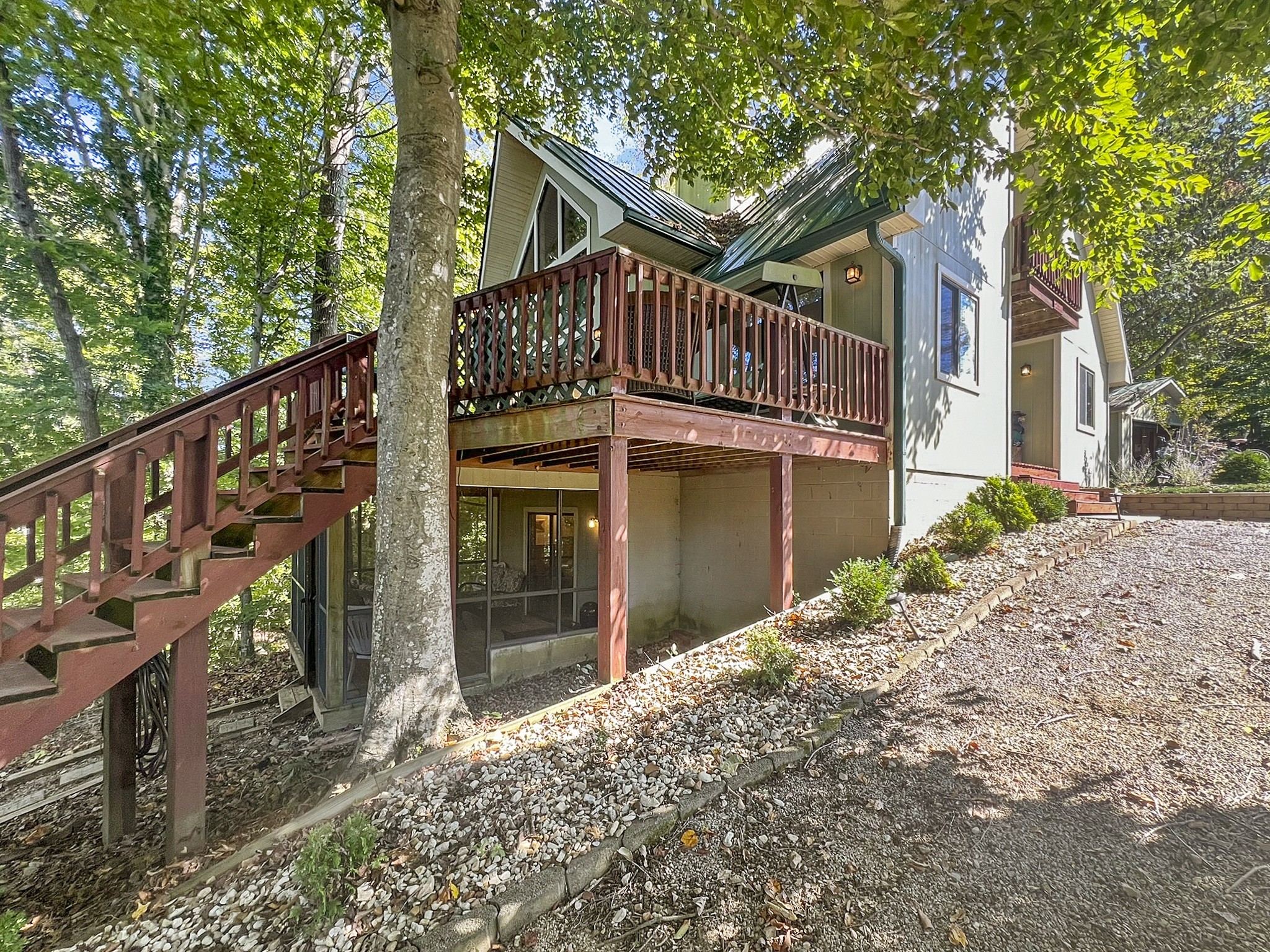 244 Arlington Ct