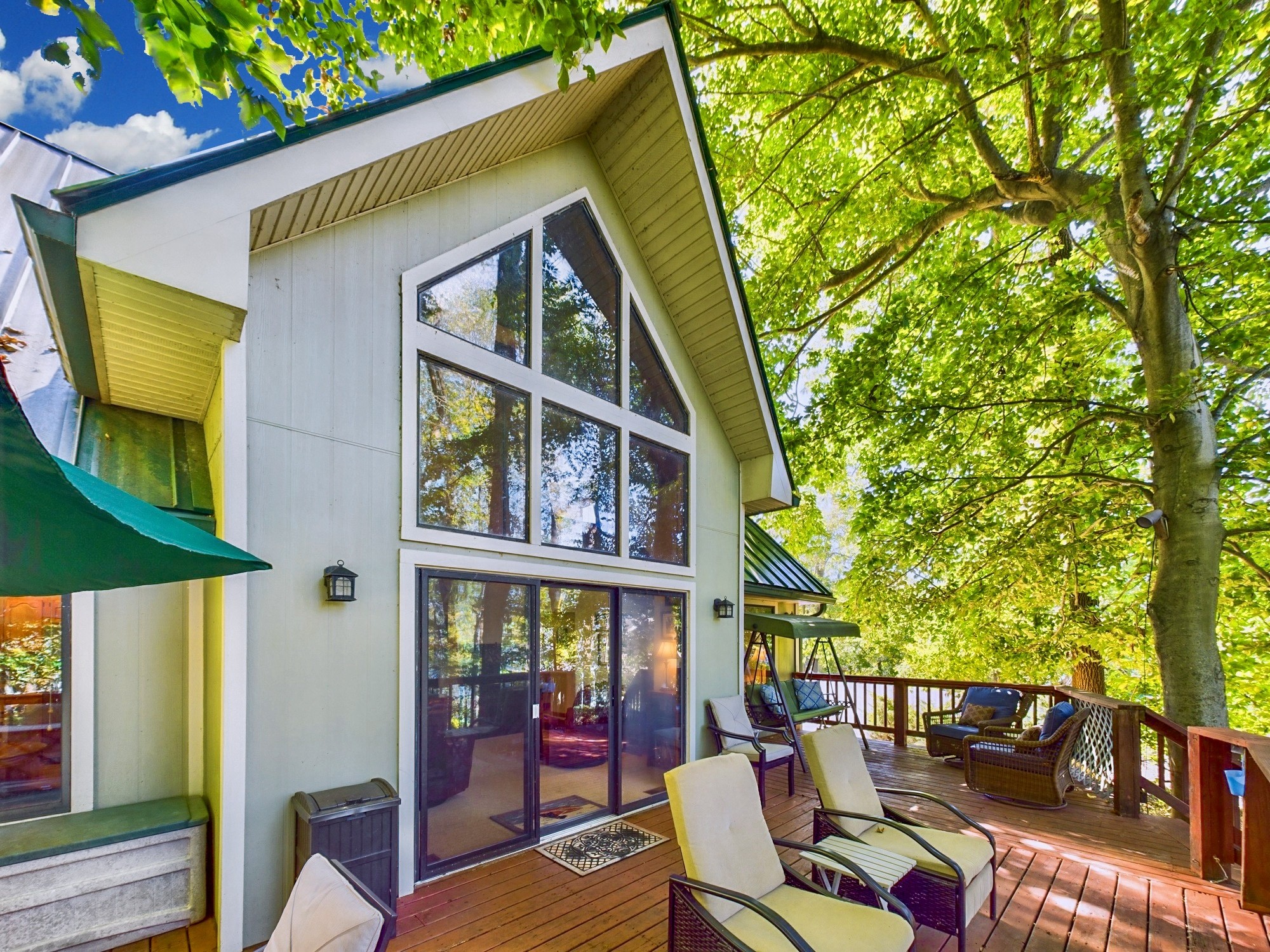 244 Arlington Ct