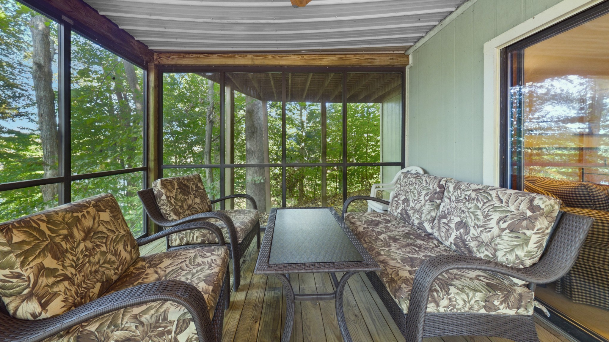 244 Arlington Ct