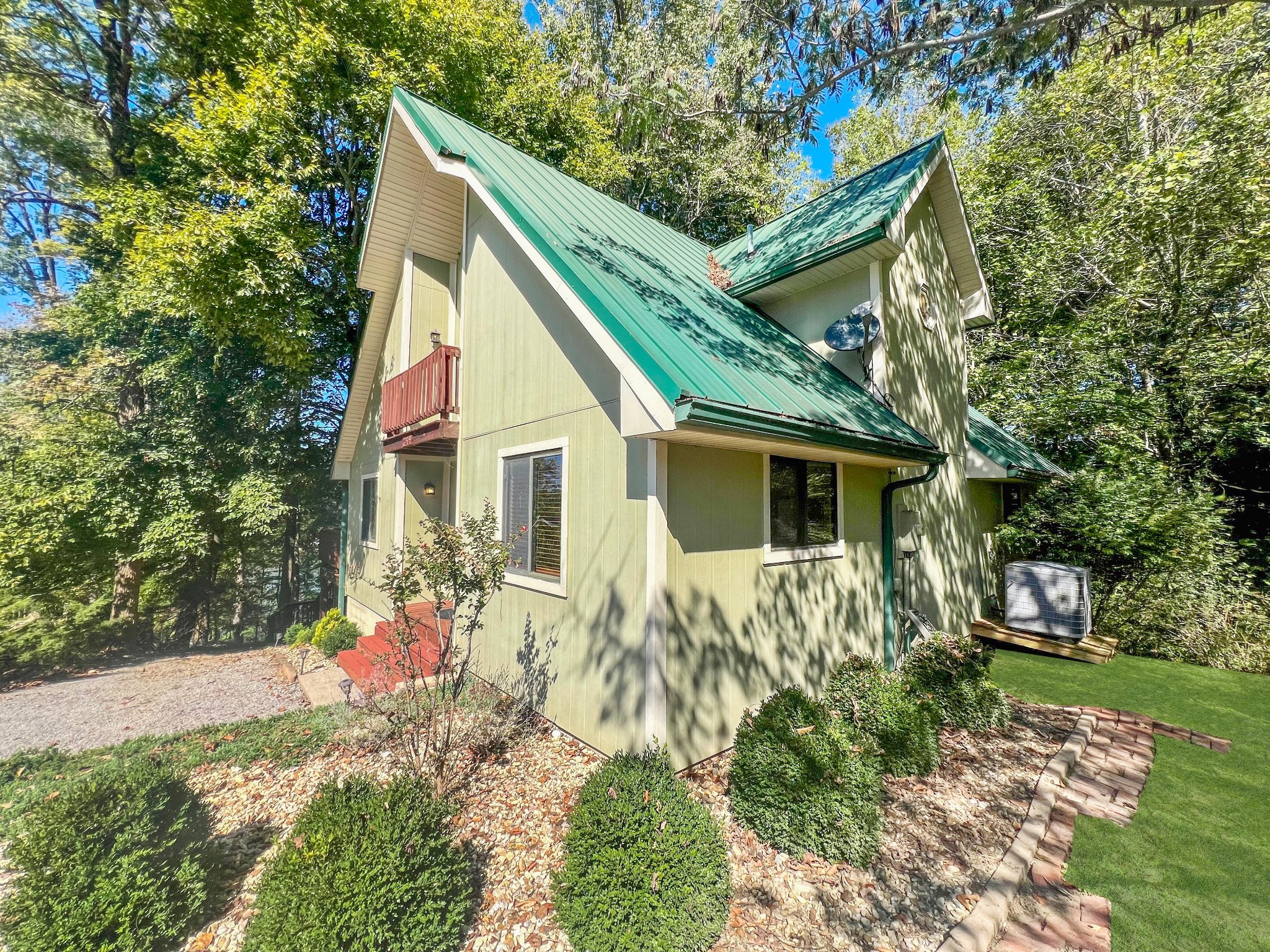 244 Arlington Ct