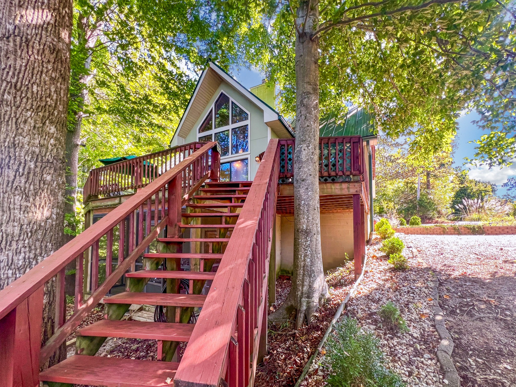 244 Arlington Ct