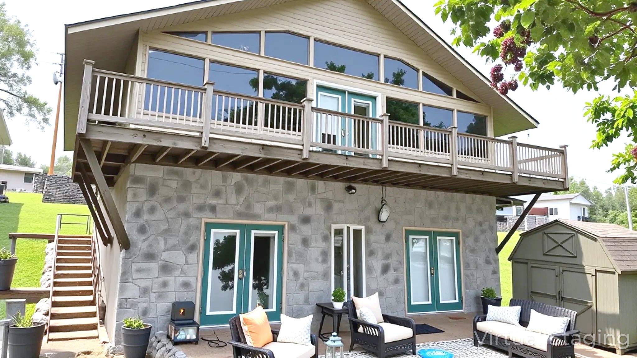62 Lakeshore Dr