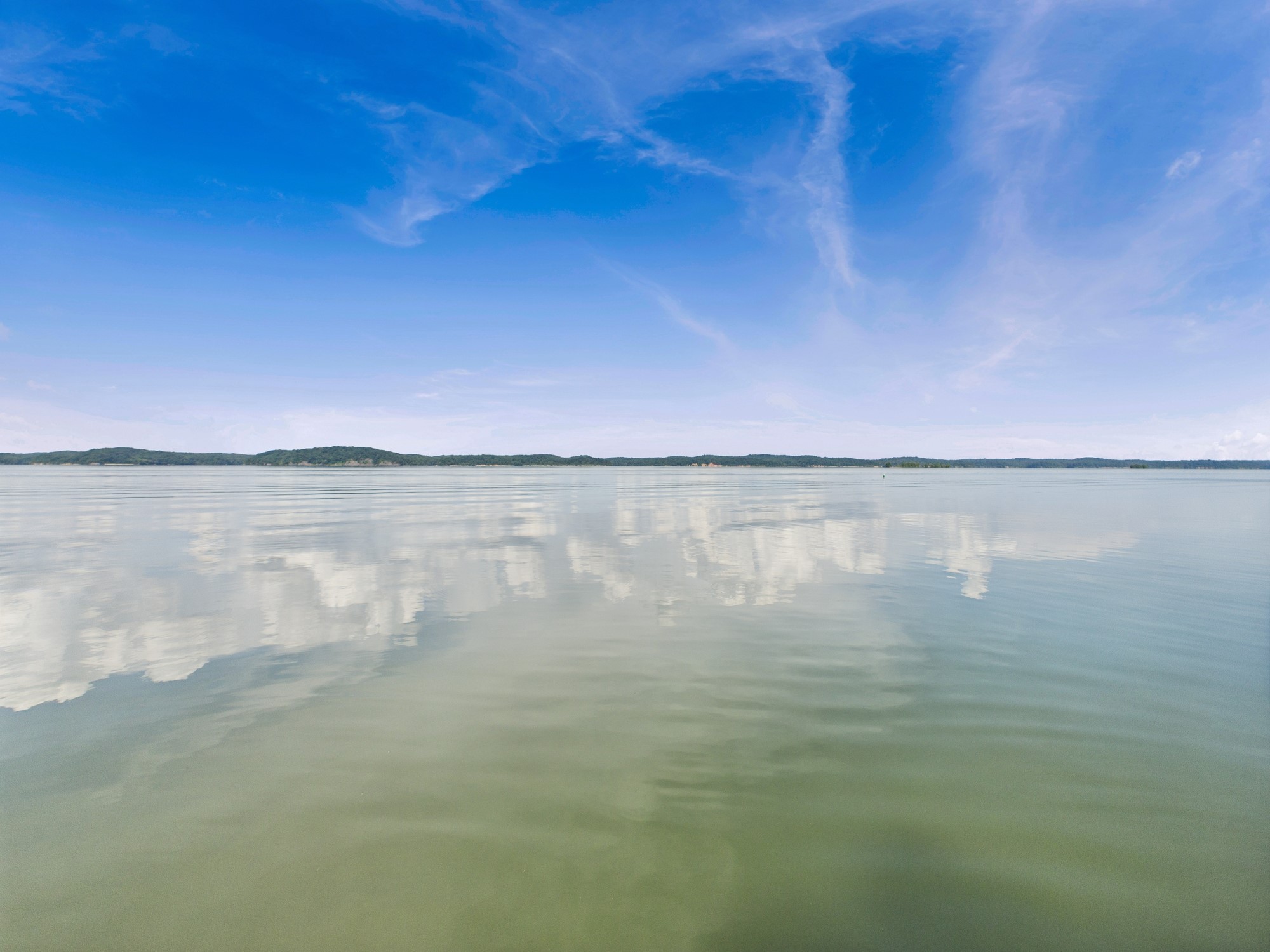 62 Lakeshore Dr