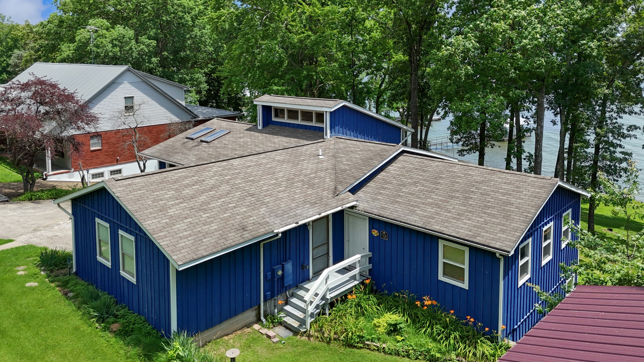 532 Waterway Trl
