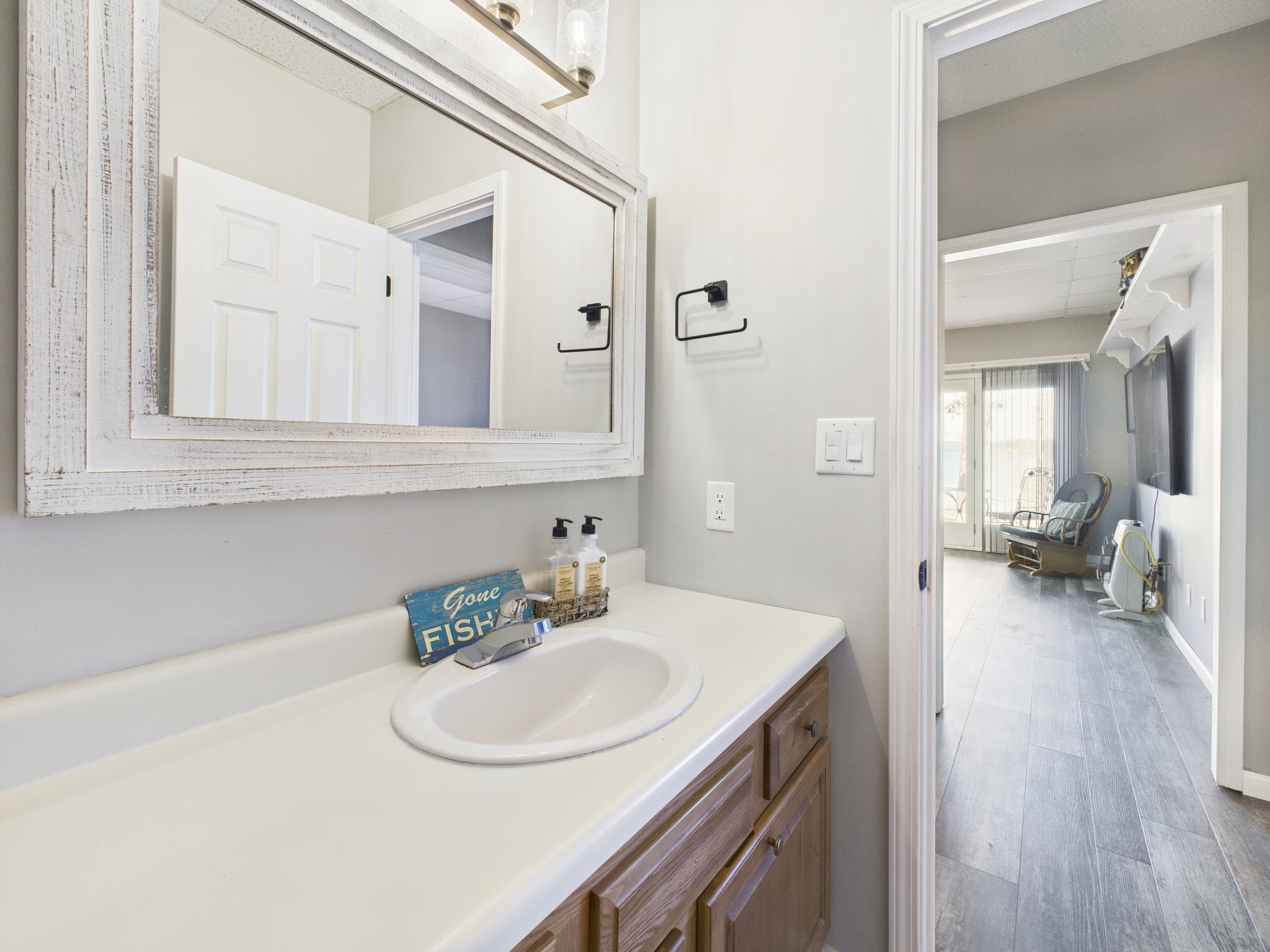 532 Waterway Trl