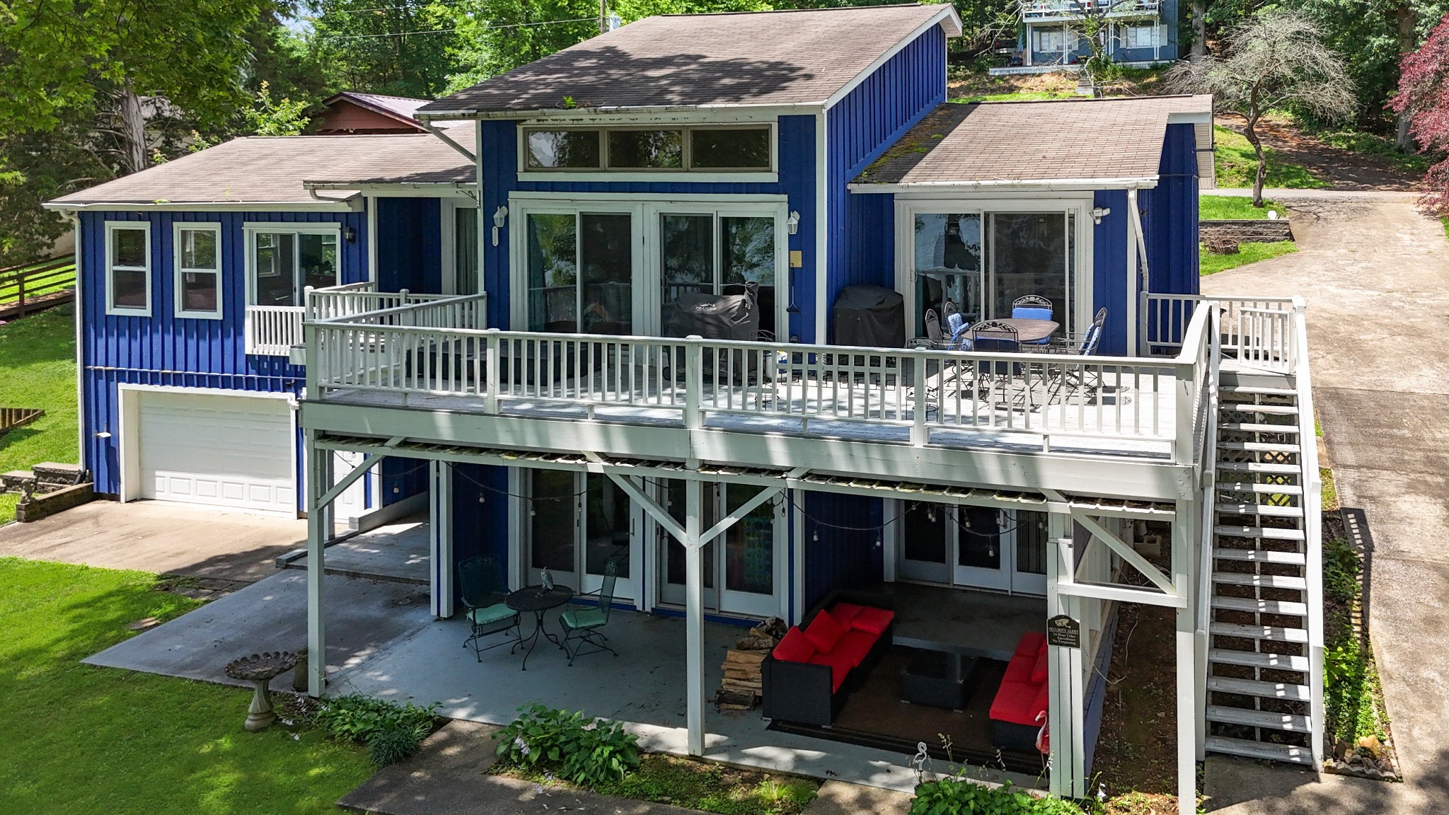 532 Waterway Trl