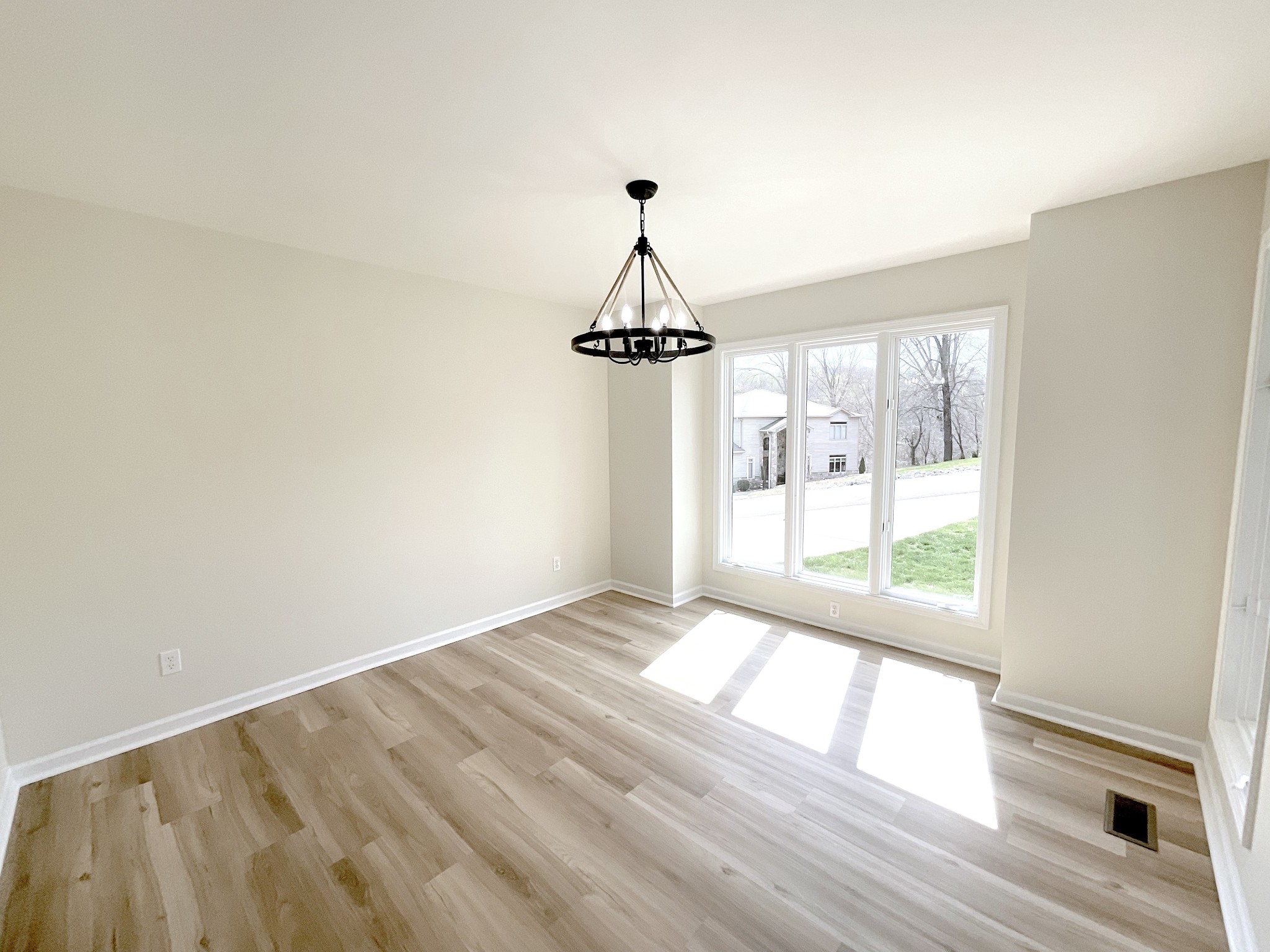 250 Sun Hill Cir