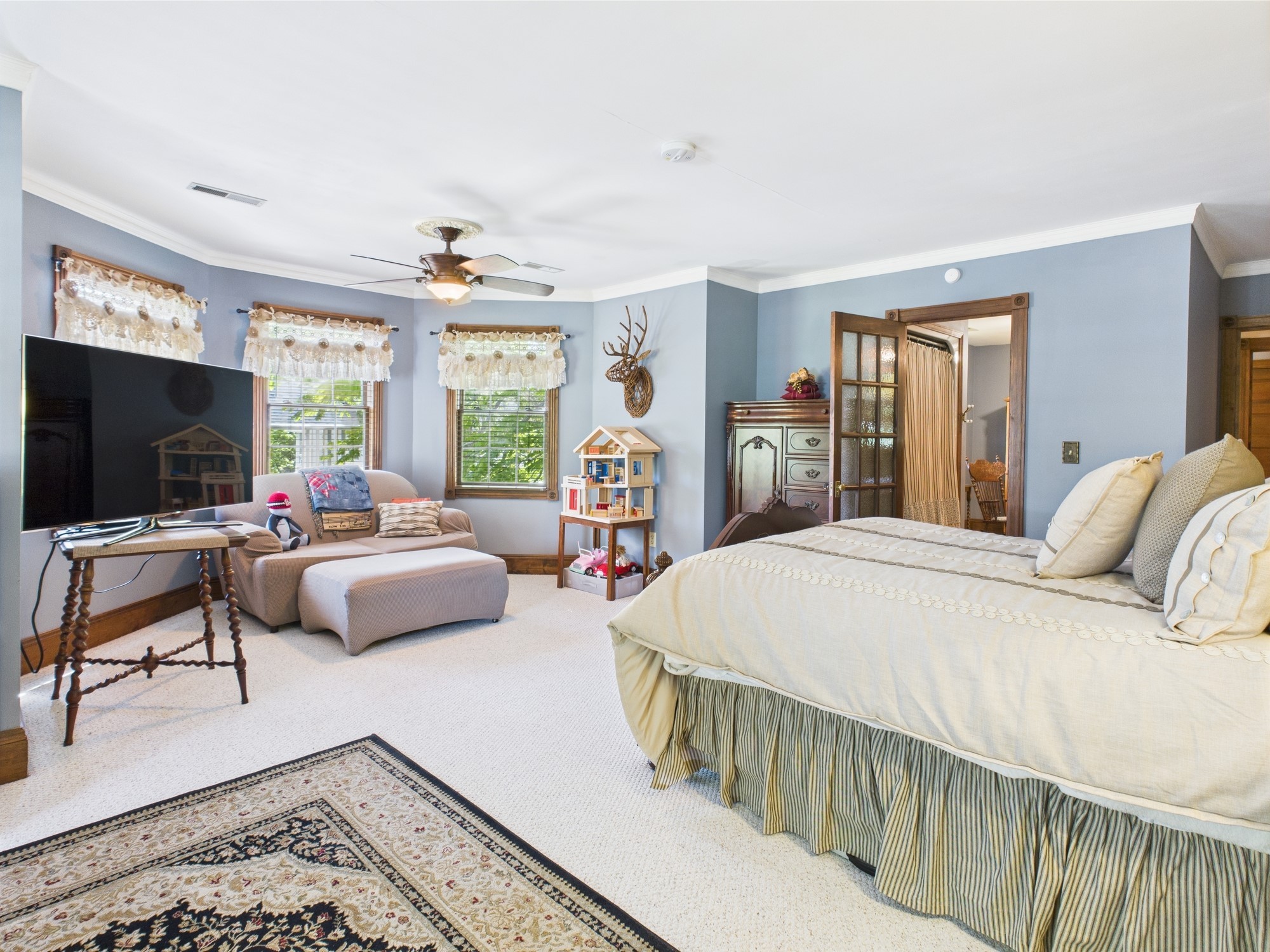 428 Backstrom Hts