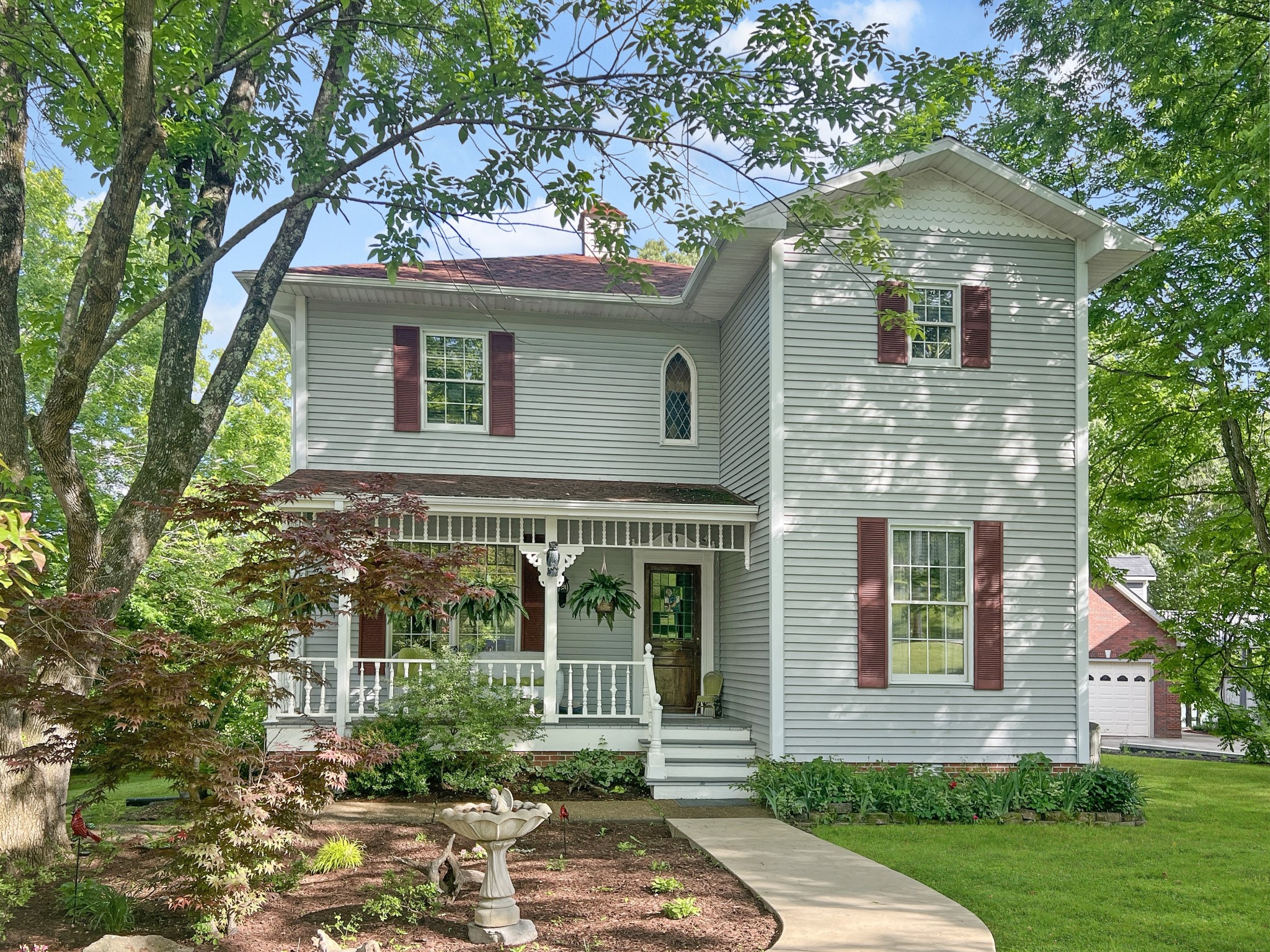 428 Backstrom Hts