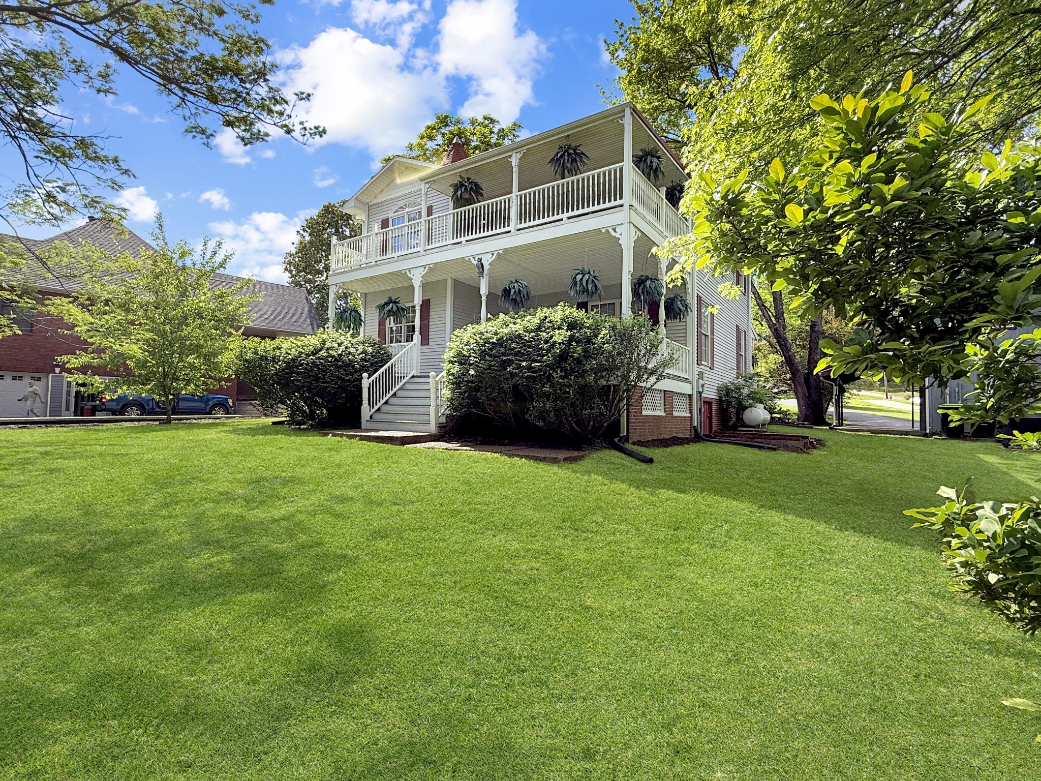 428 Backstrom Hts