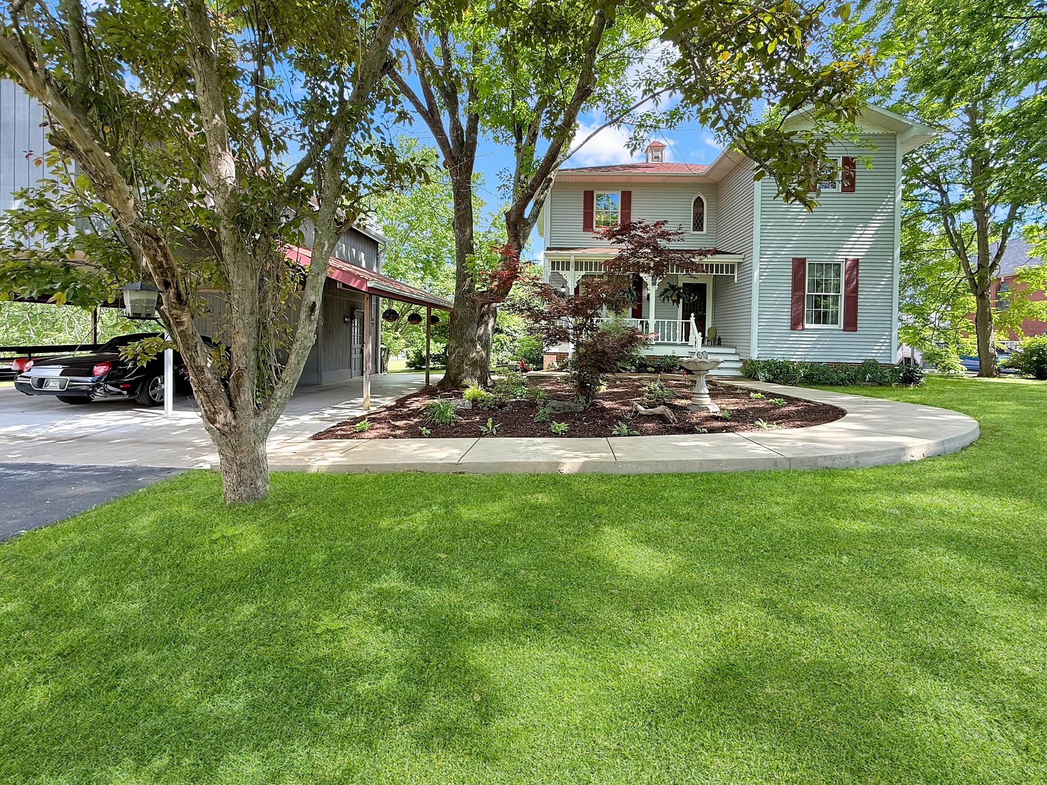 428 Backstrom Hts