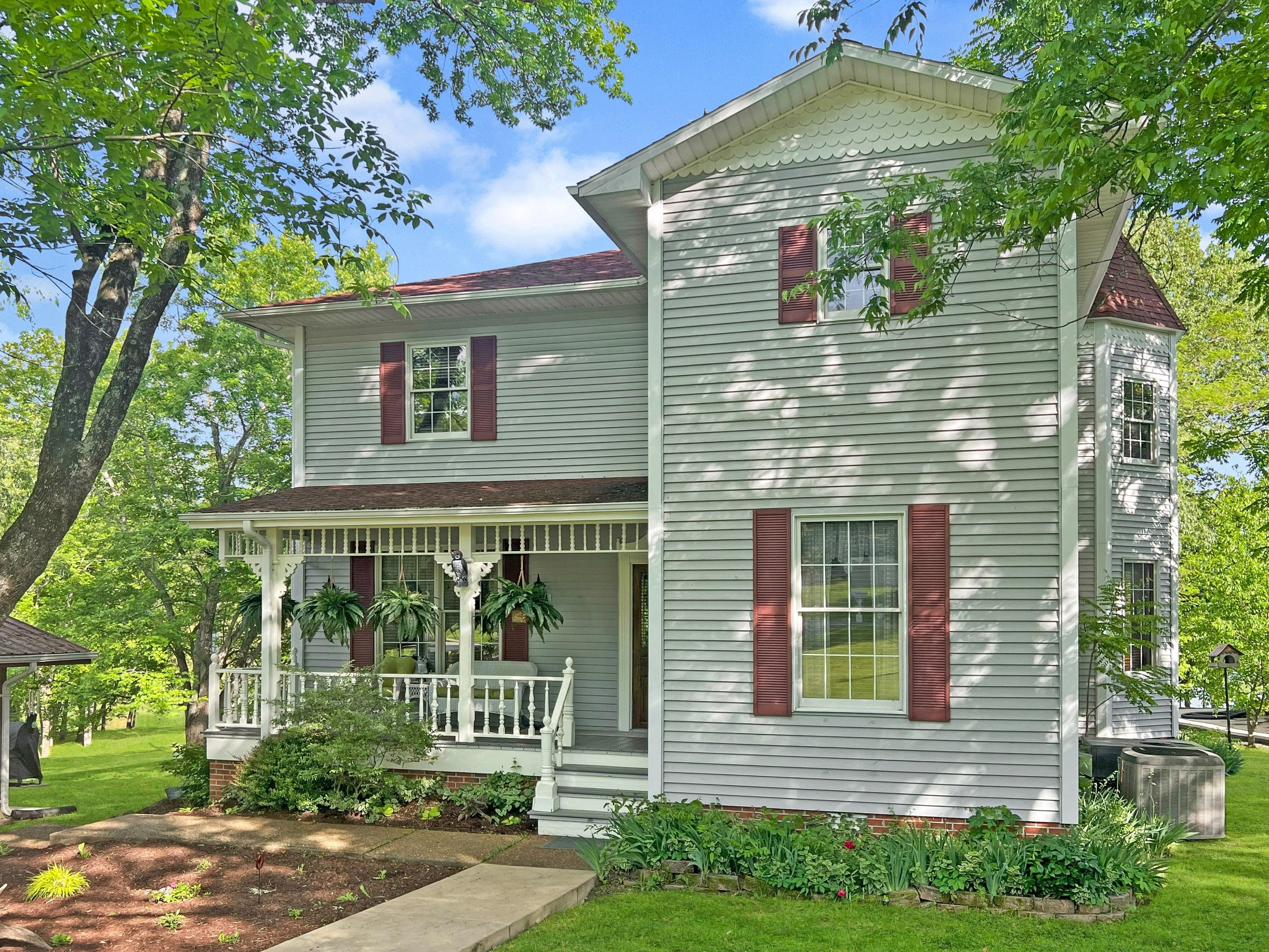 428 Backstrom Hts