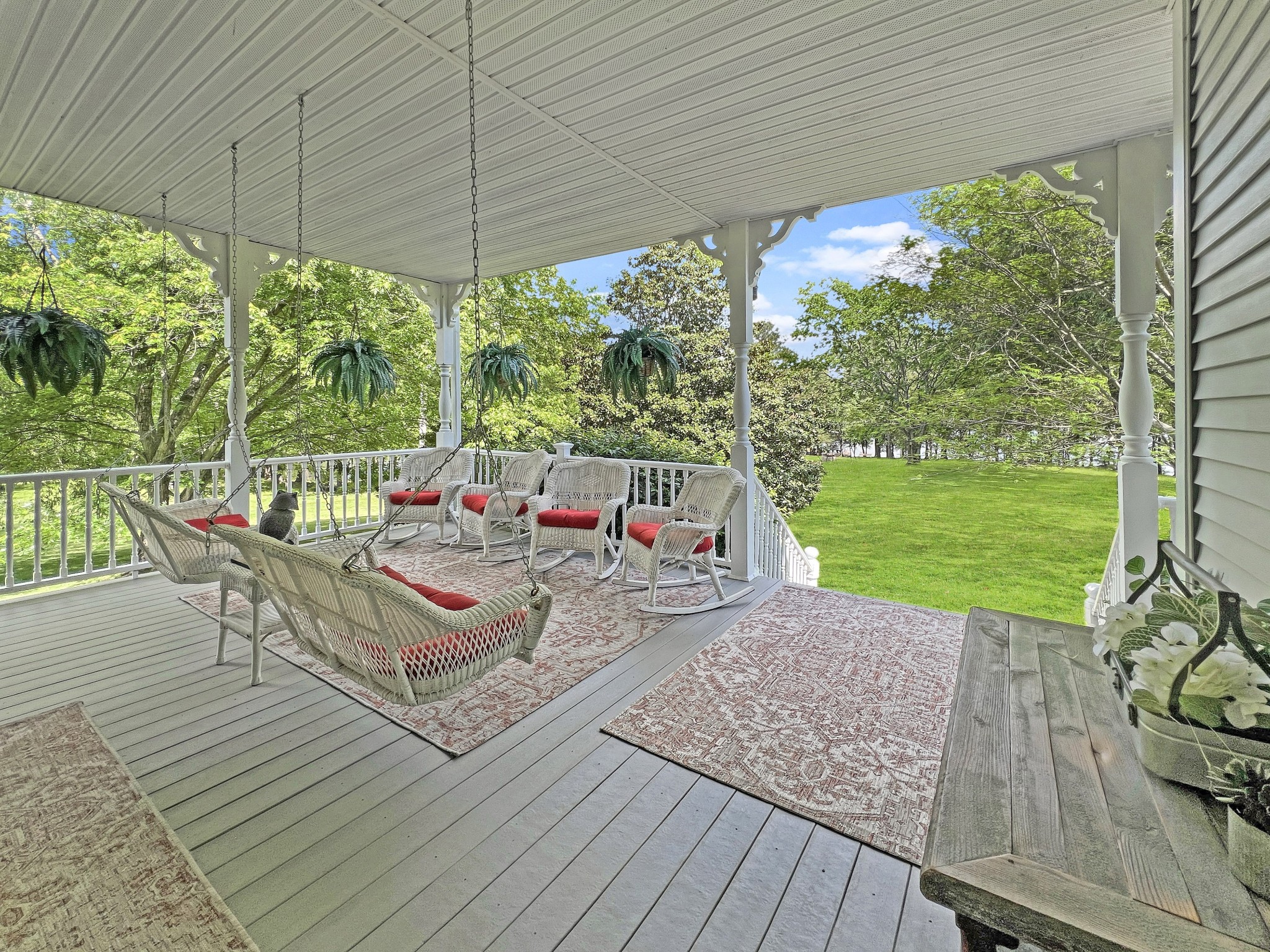 428 Backstrom Hts