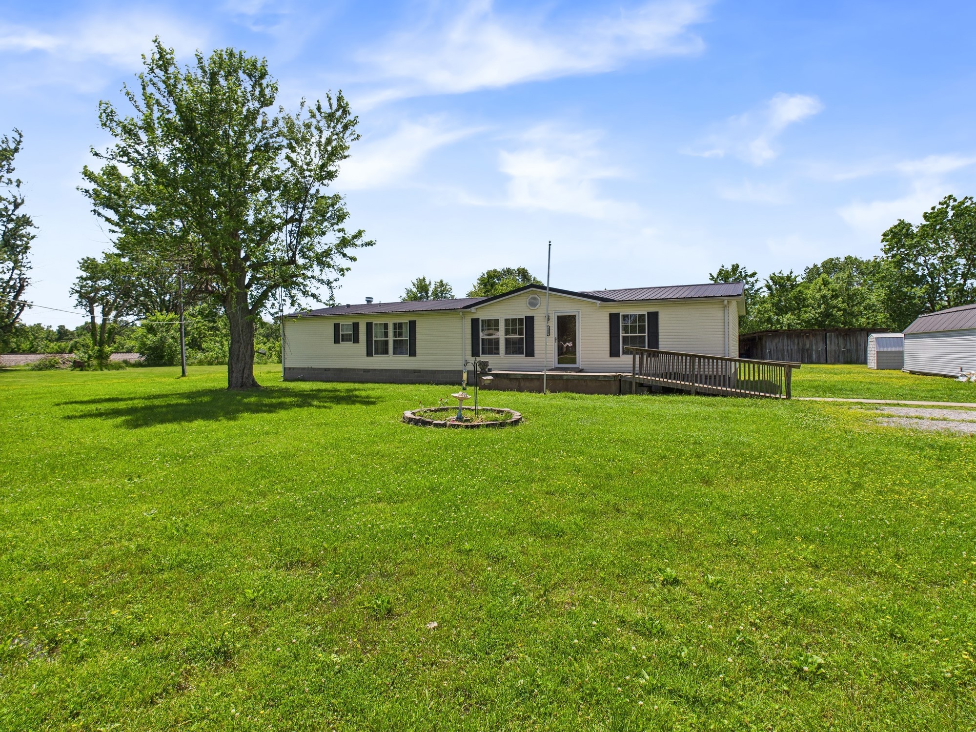161 Kelvin Dr
