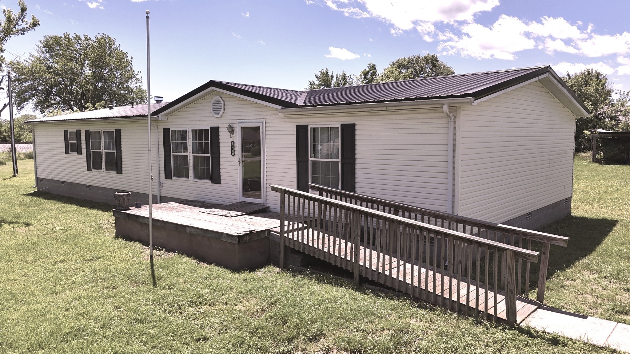 161 Kelvin Dr