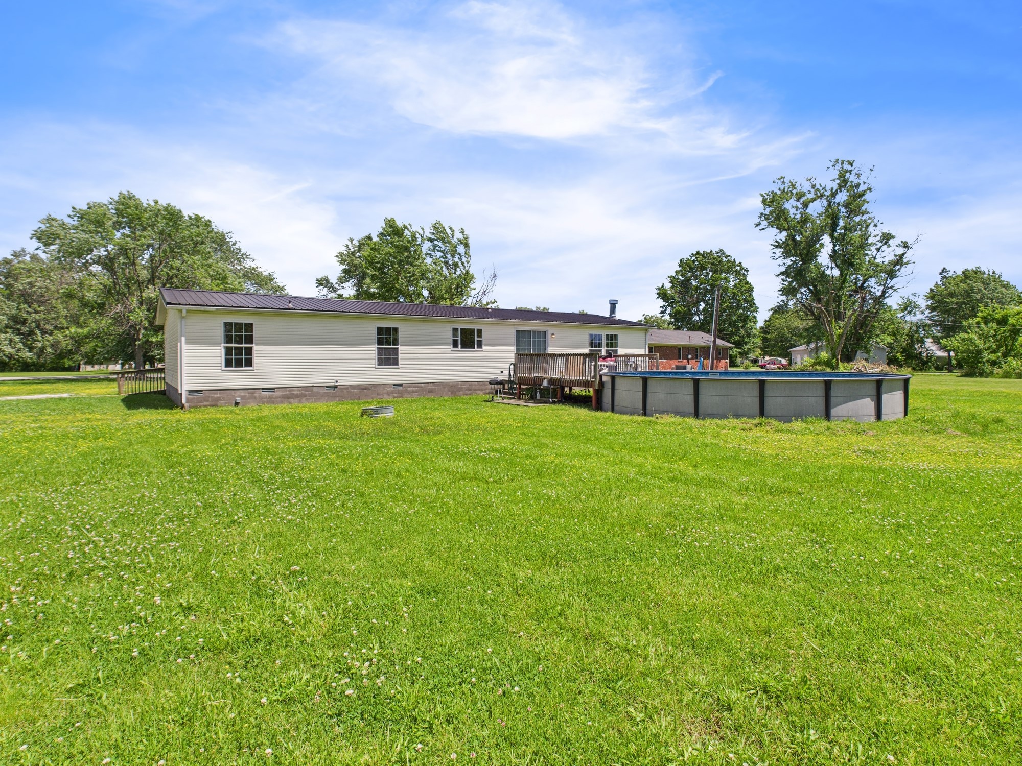 161 Kelvin Dr