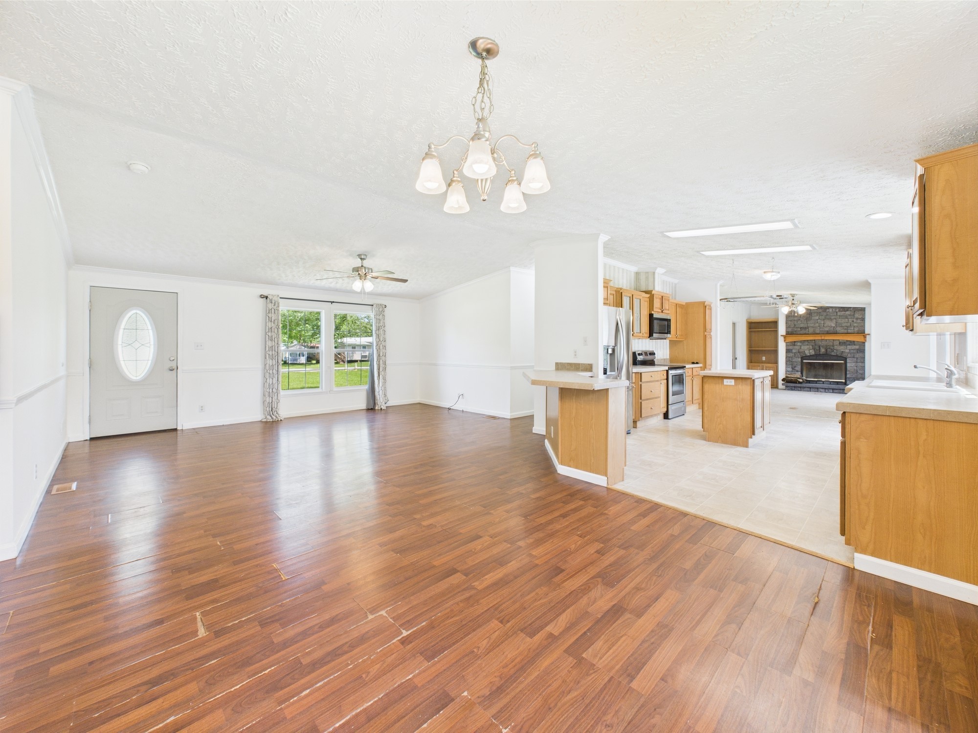 161 Kelvin Dr