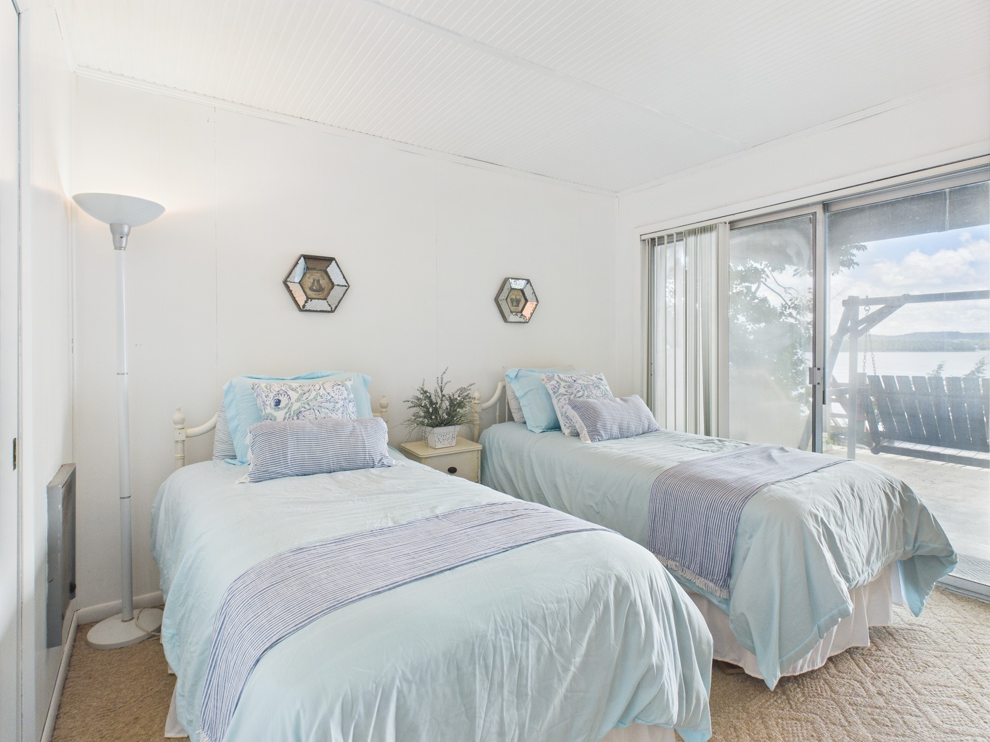 284 Skyline Dr