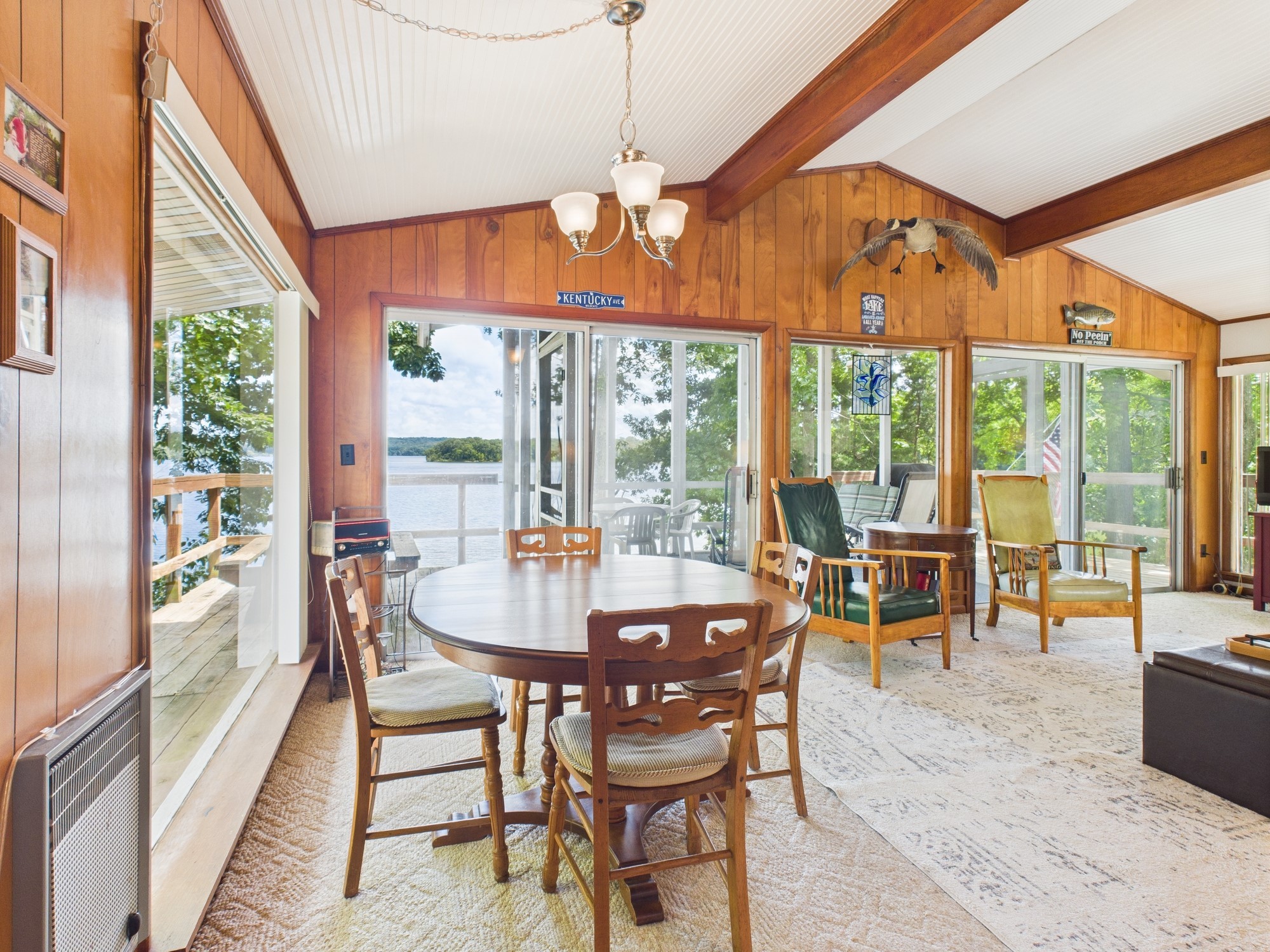 284 Skyline Dr