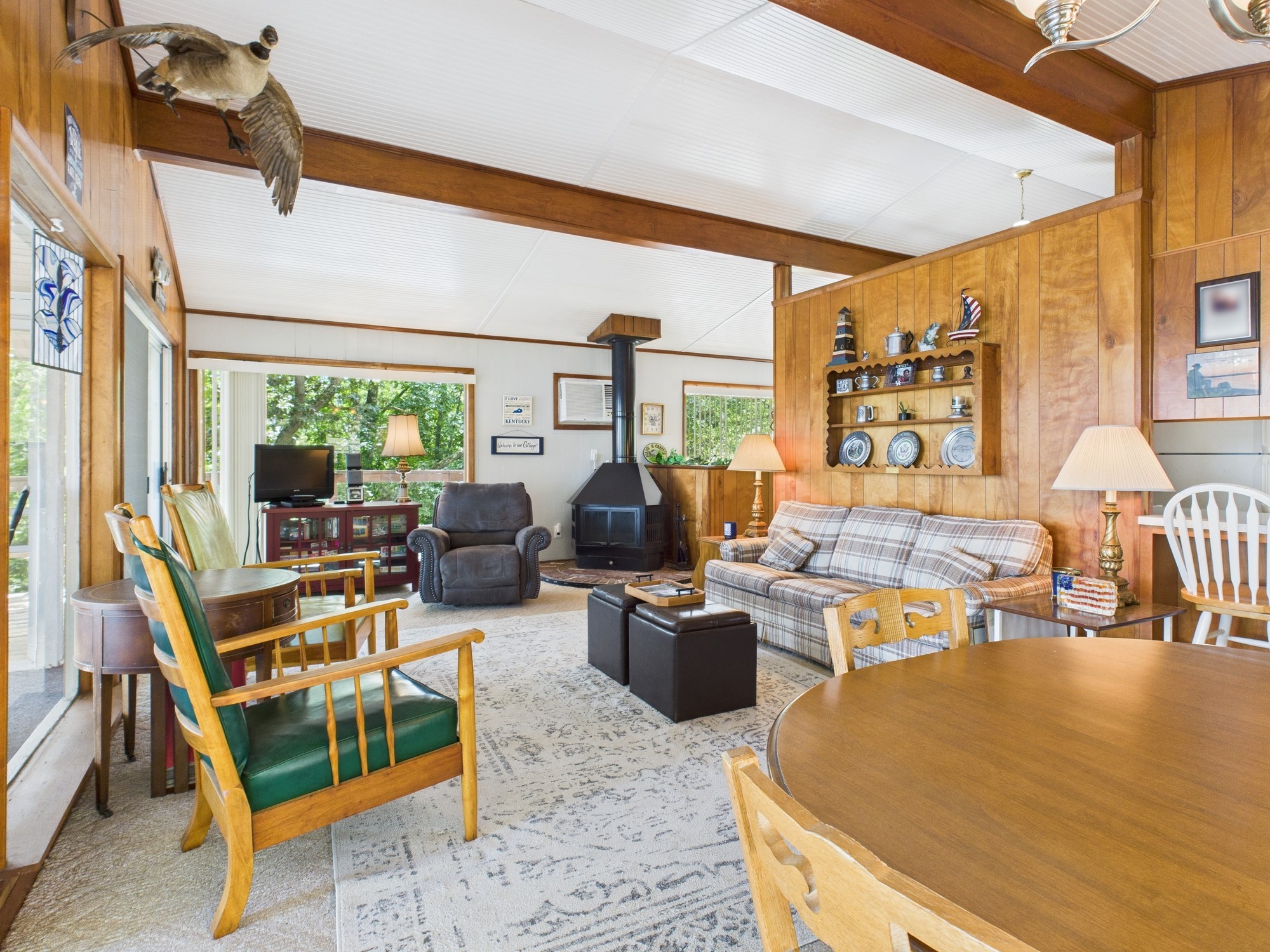 284 Skyline Dr