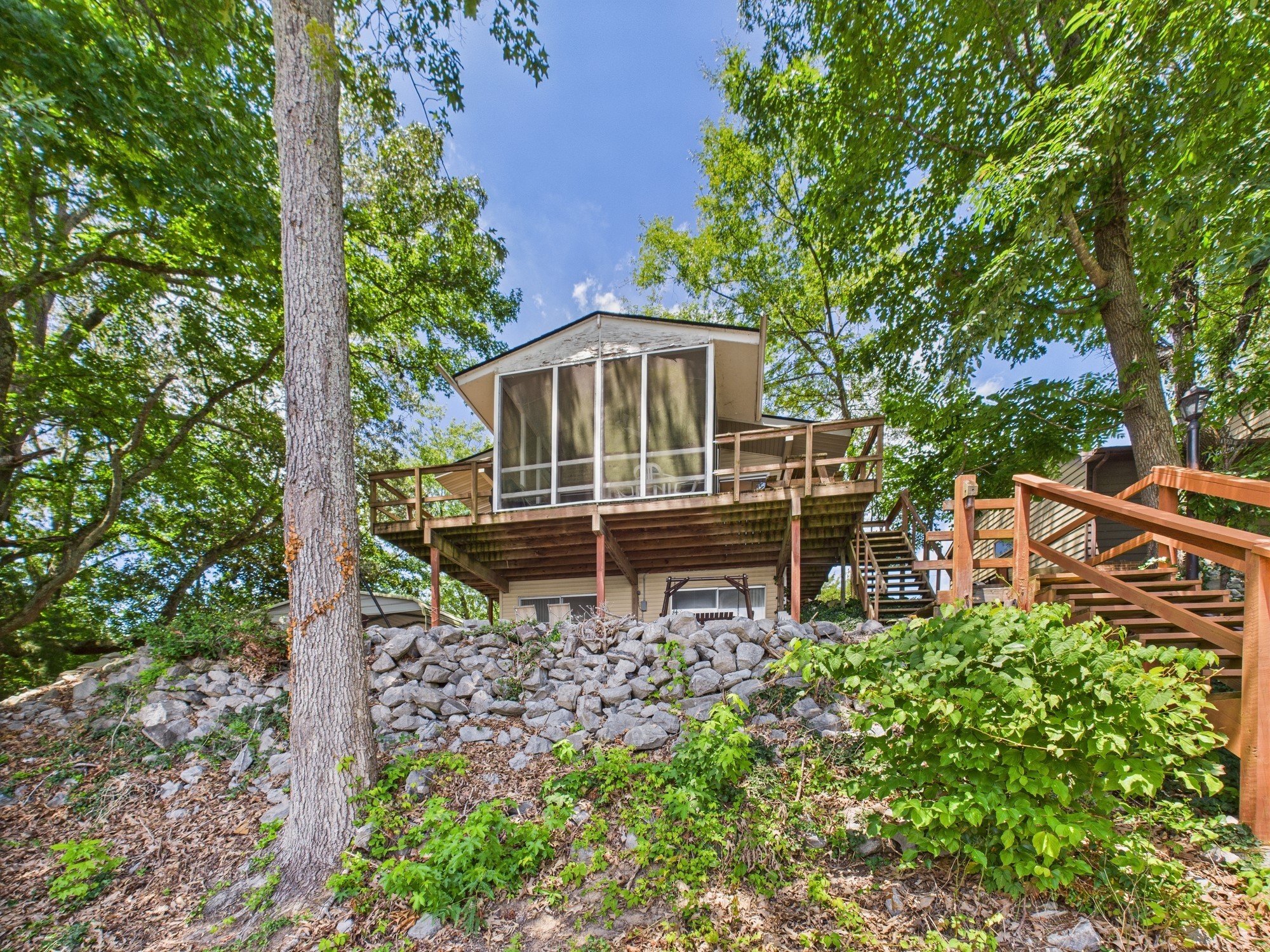 284 Skyline Dr