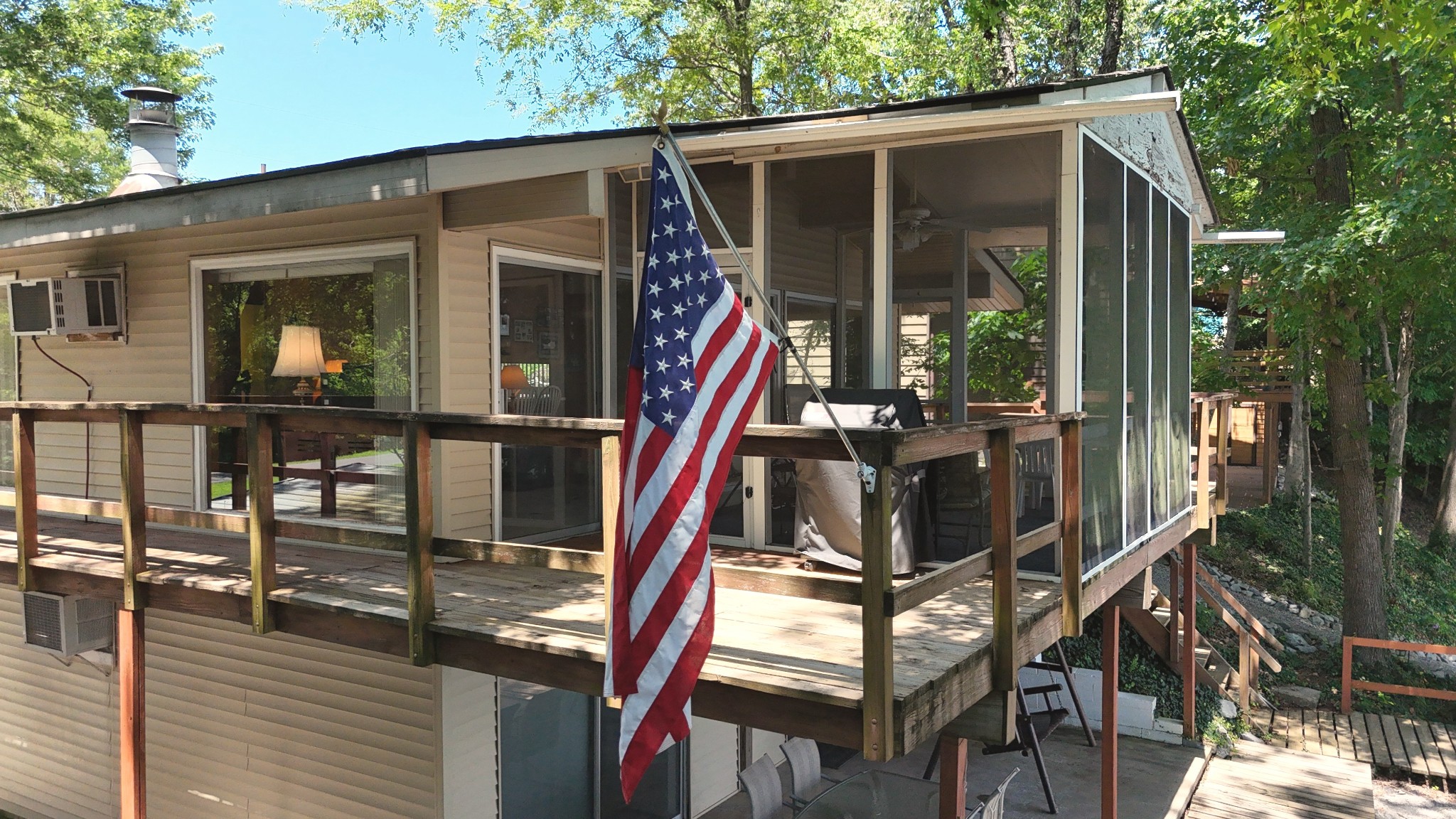 284 Skyline Dr