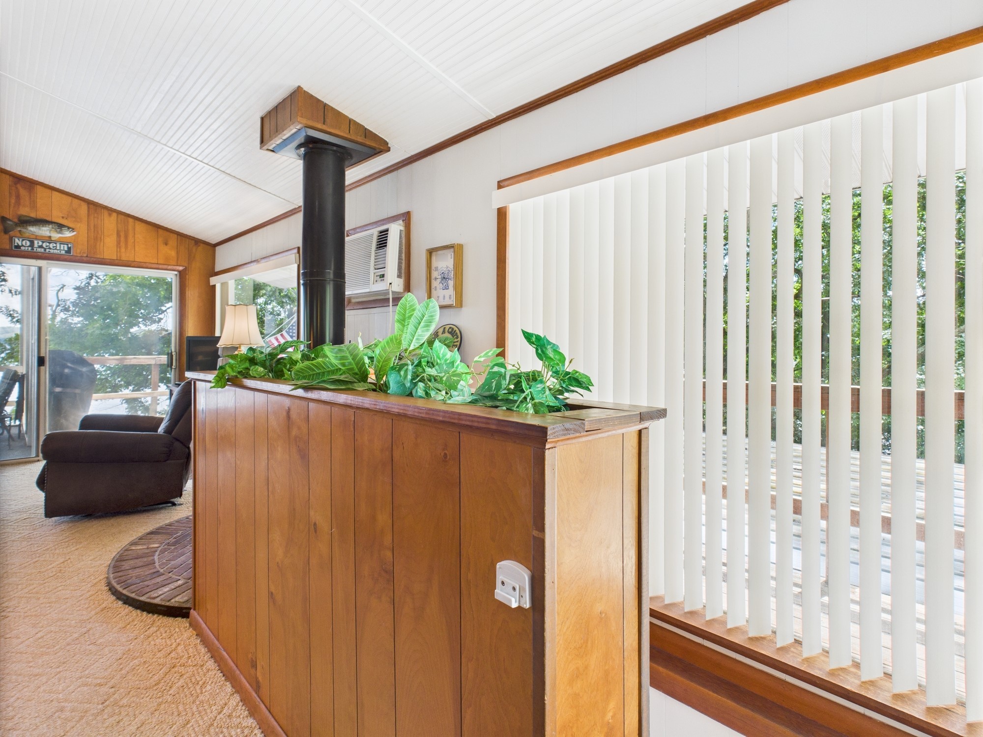284 Skyline Dr
