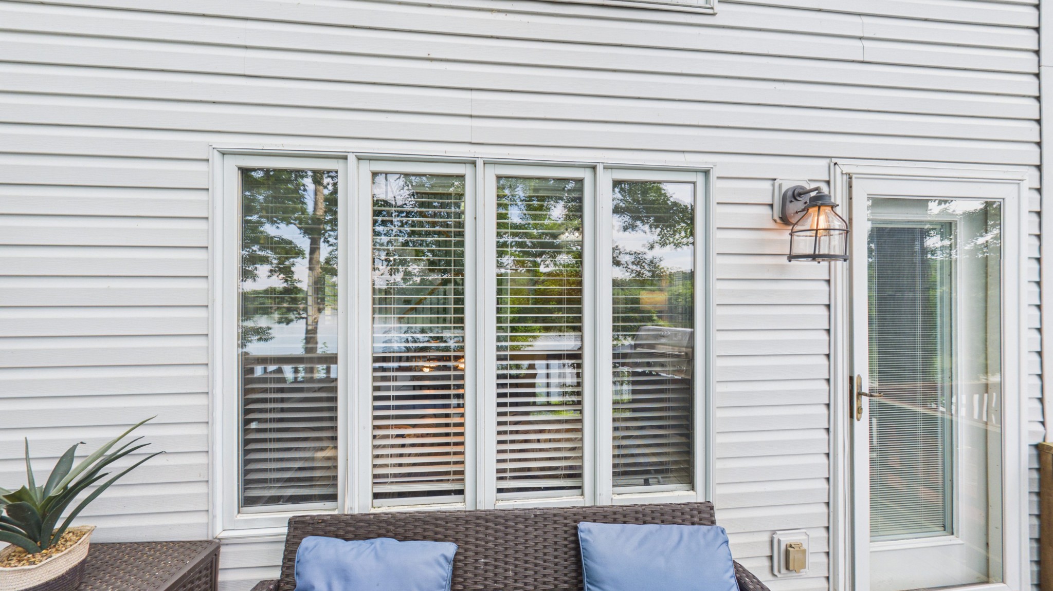 317 Bayside